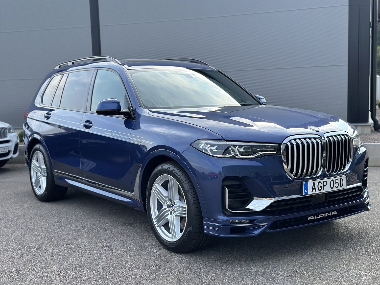 Exterior image of 2022 ALPINA XB7