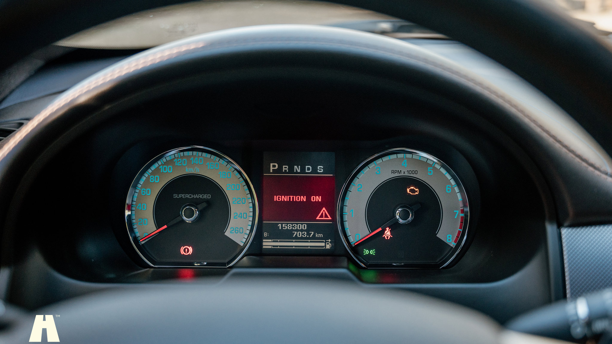 Interior image of 2010 Jaguar XFR (12)