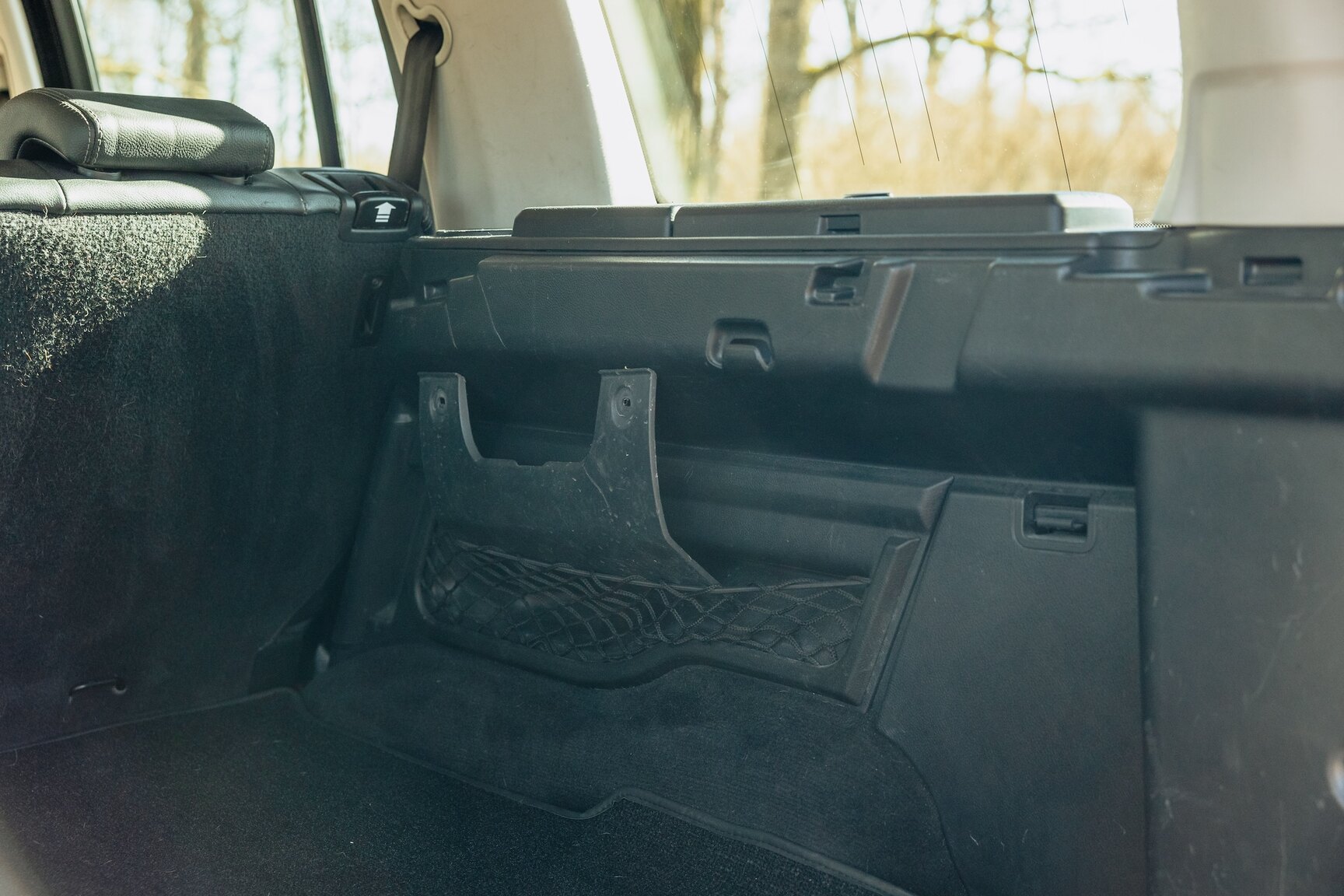 Innenraumfoto von 2015 Land Rover Discovery 3.0 TDV6