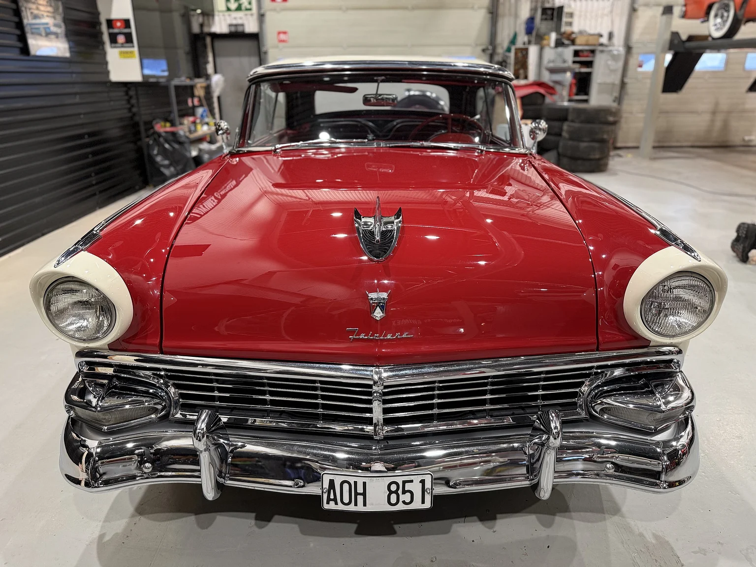 Exteriörbild på 1956 Ford Fairlane Sunliner V8 5.1 (86)
