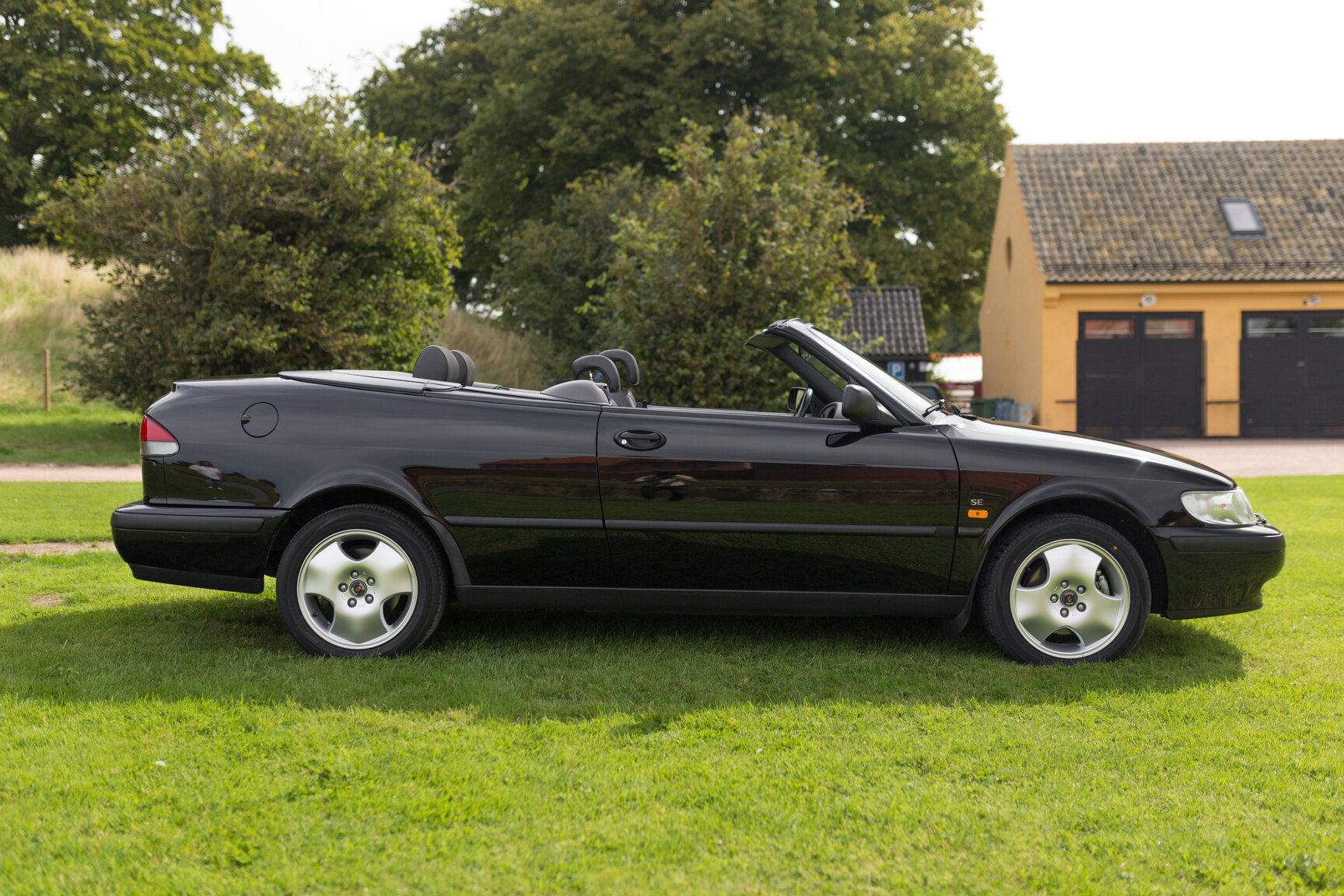 Exteriörbild på 1998 Saab 9-3 SE 2.0T Convertible
