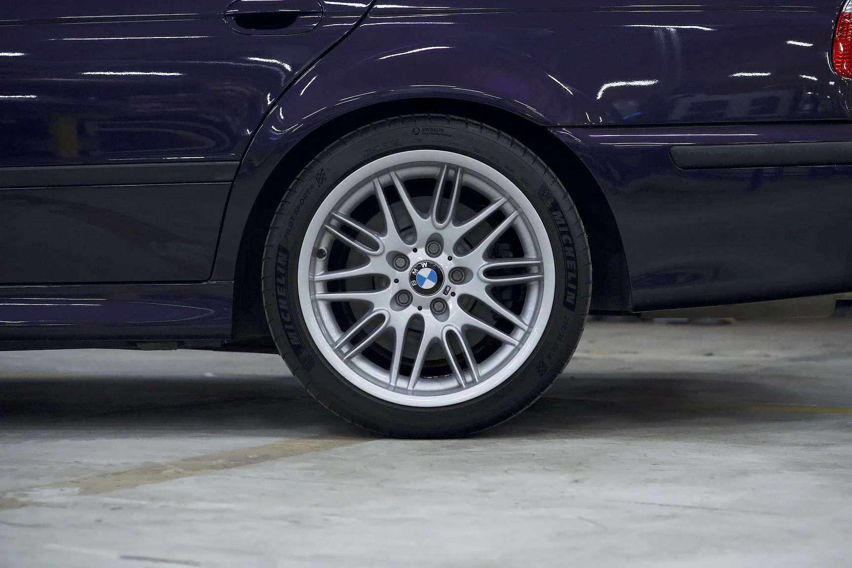 Exteriörbild på 2002 BMW M5 E39 (59)