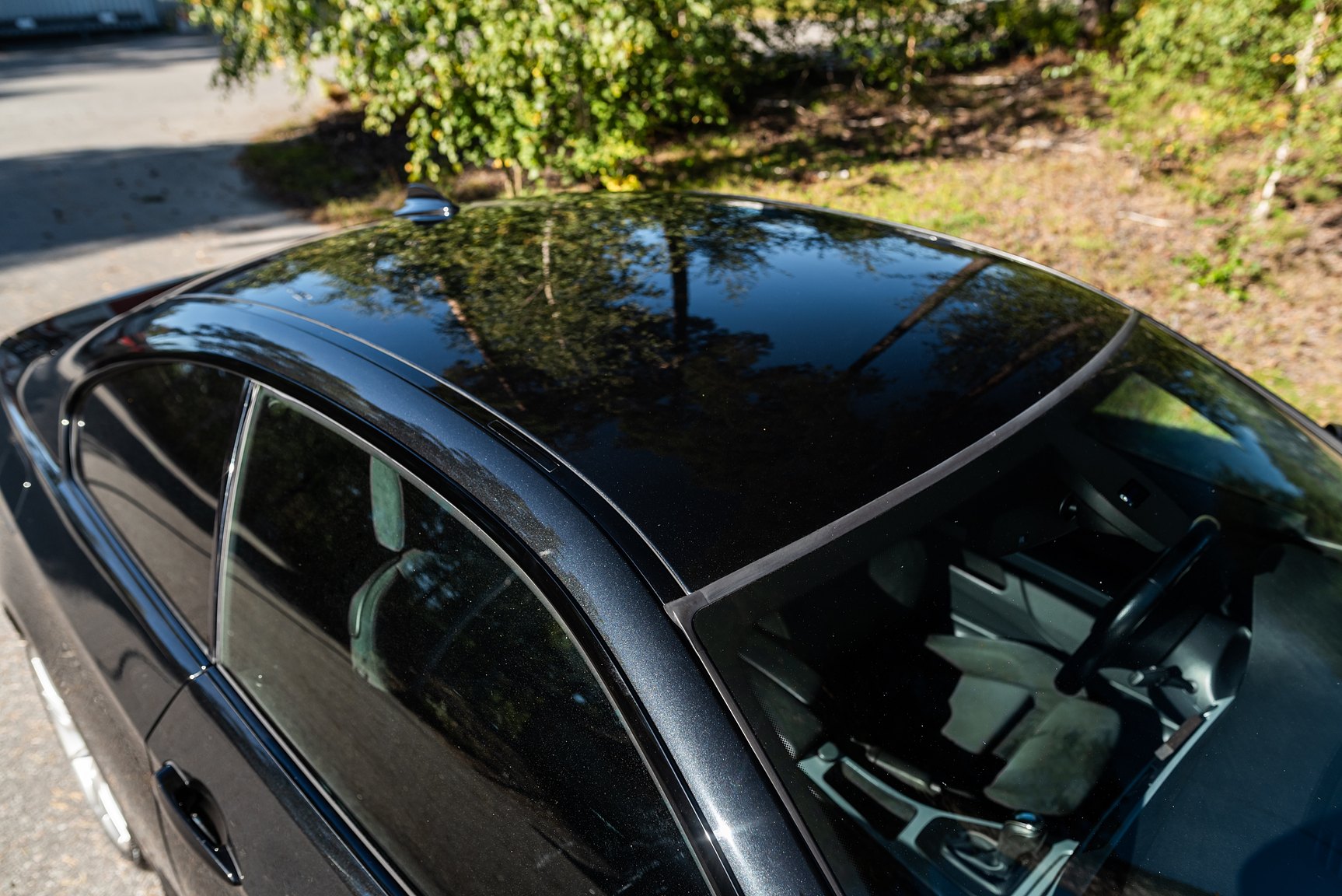 Exterior image of 2009 BMW 325Xi
