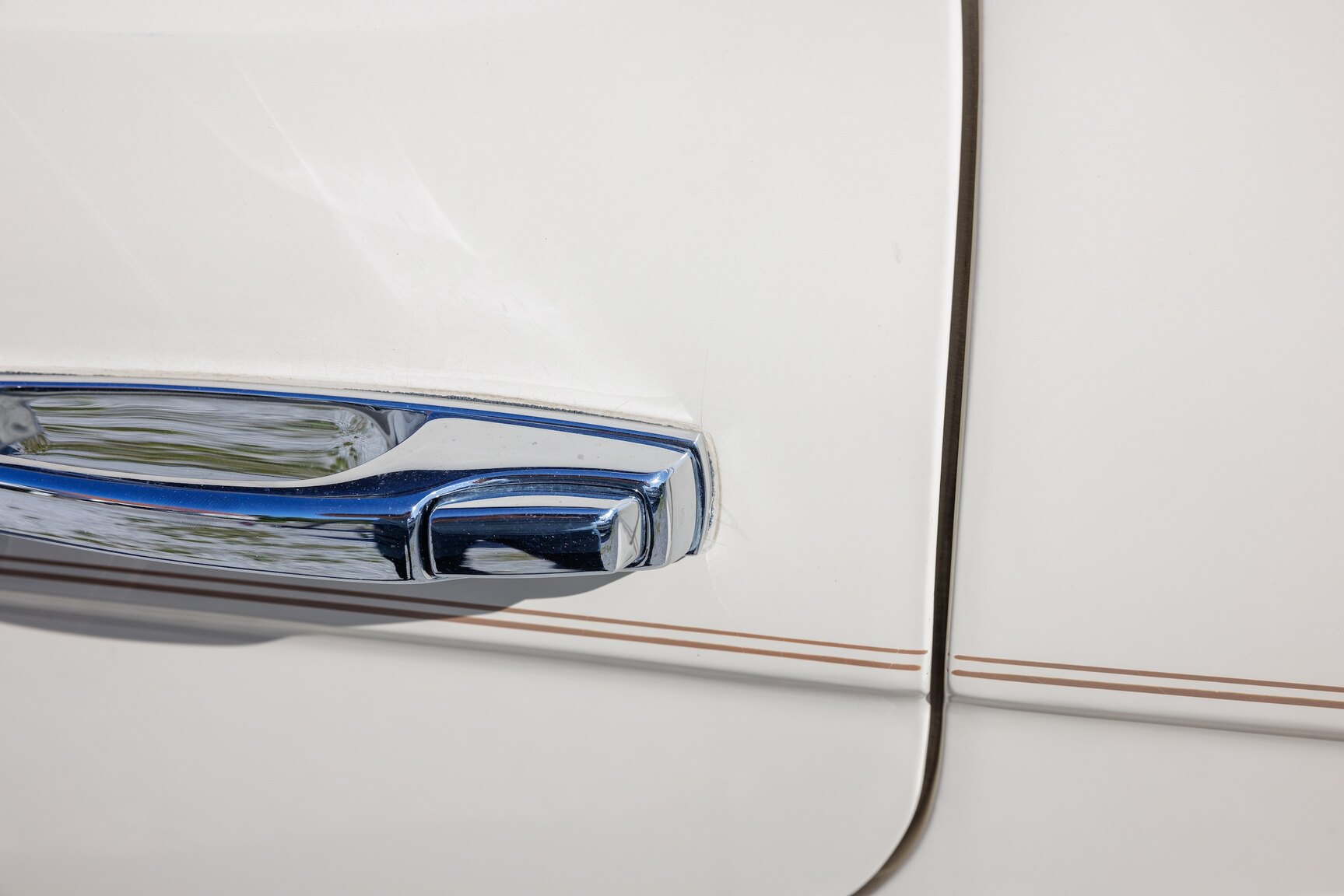 Exterior image of 1991 Rolls Royce Silver Spur LWB