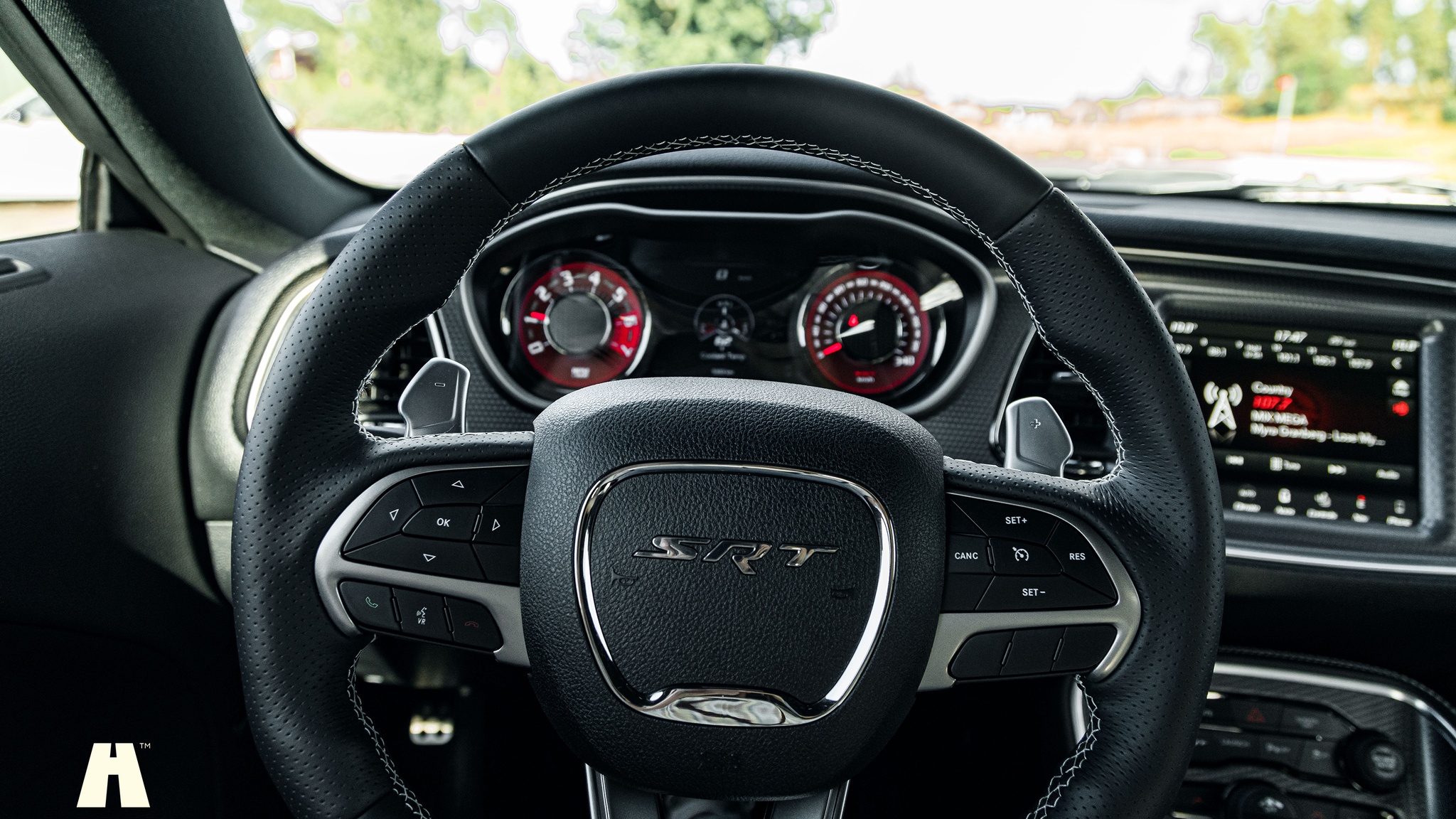 Interiörbild 2018 Dodge Challenger Hellcat