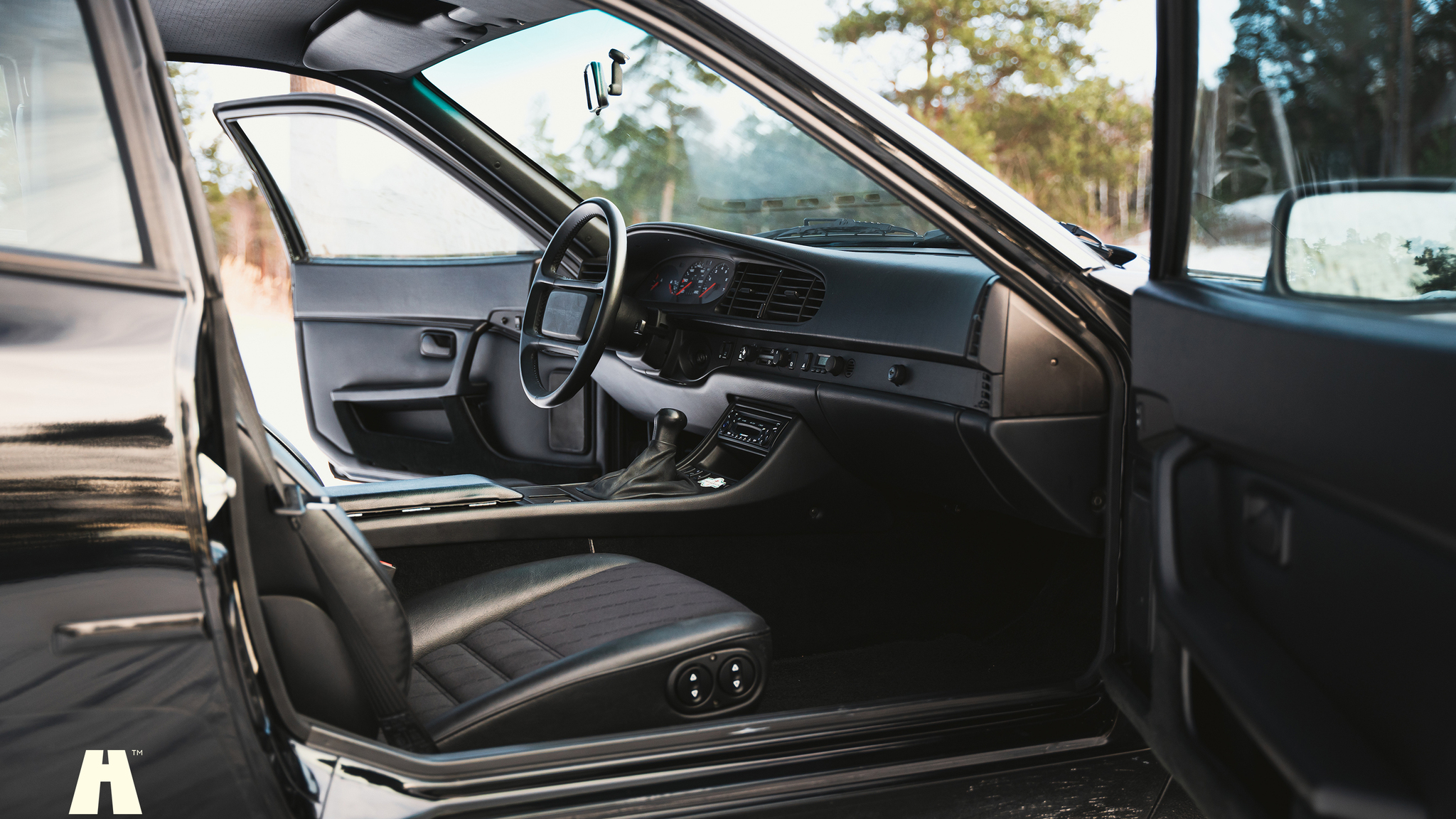 Innenraumfoto von 1990 Porsche 944 S2 (5)