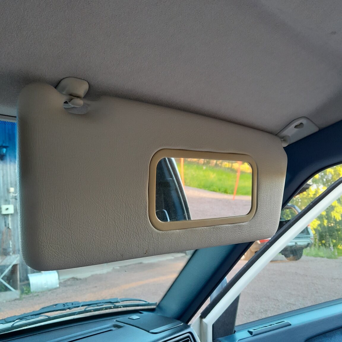 Interiörbild 1992 Volvo 944 GL SE