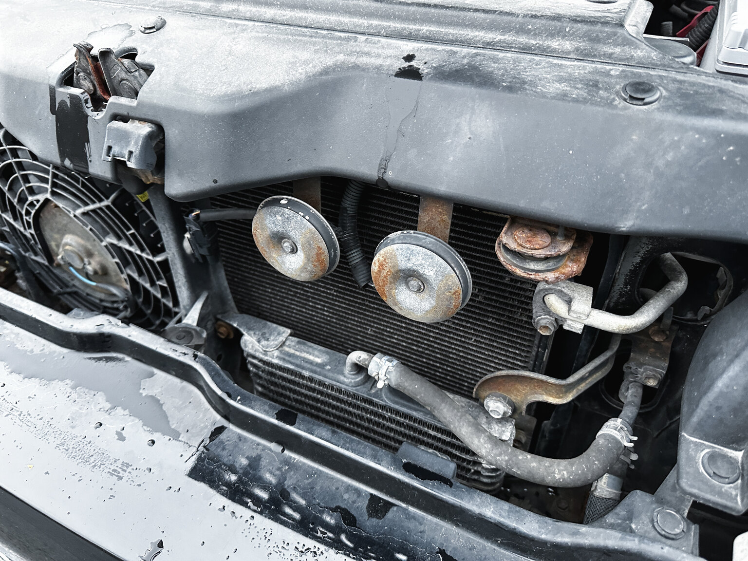 Image of 2004 Toyota Land Cruiser mechanics