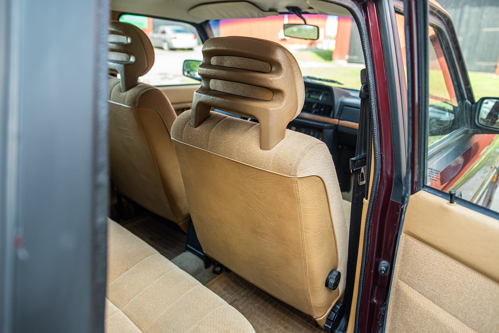 Interiörbild 1993 Volvo 245 GL Classic "No Reserve Auction"