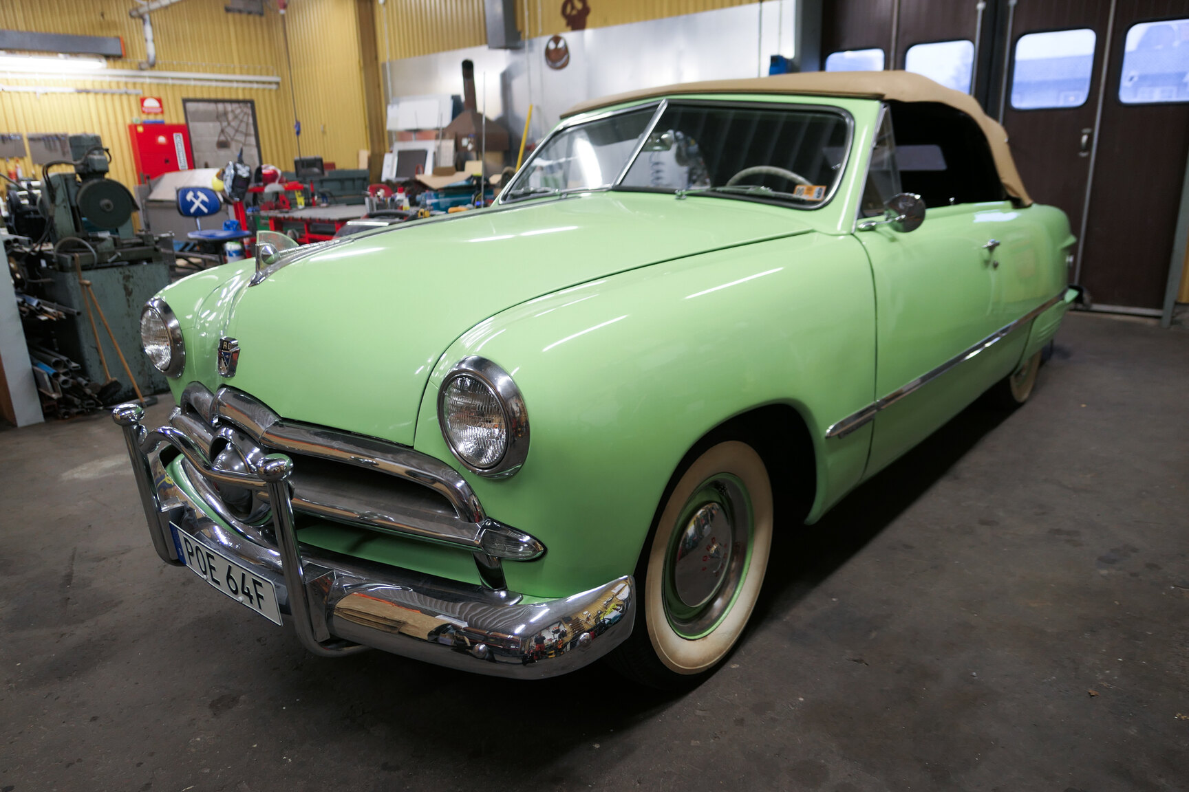 Aussenfoto 1949 Ford Custom Convertible
