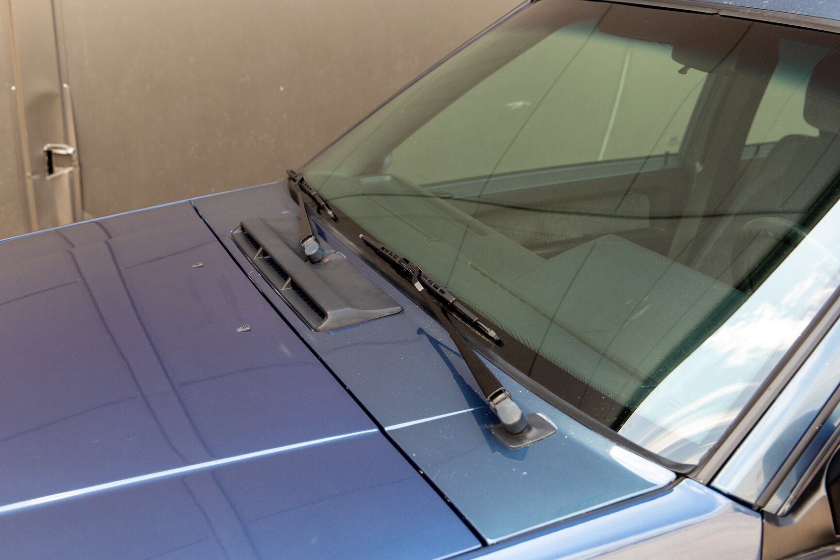 Exteriörbild på 1990 Volvo 745 Turbo (33)