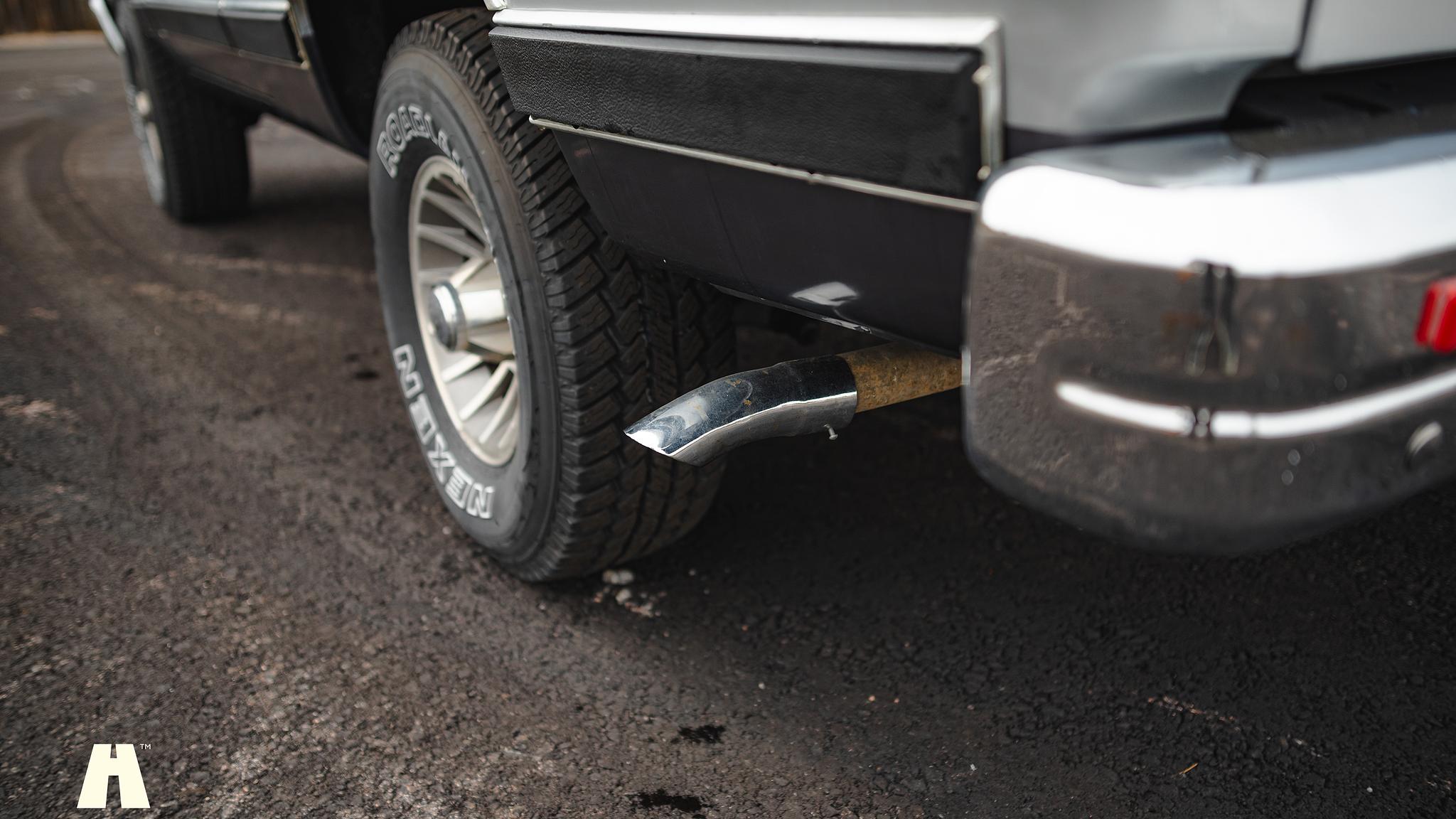 Exterior image of 1986 Dodge Ramcharger