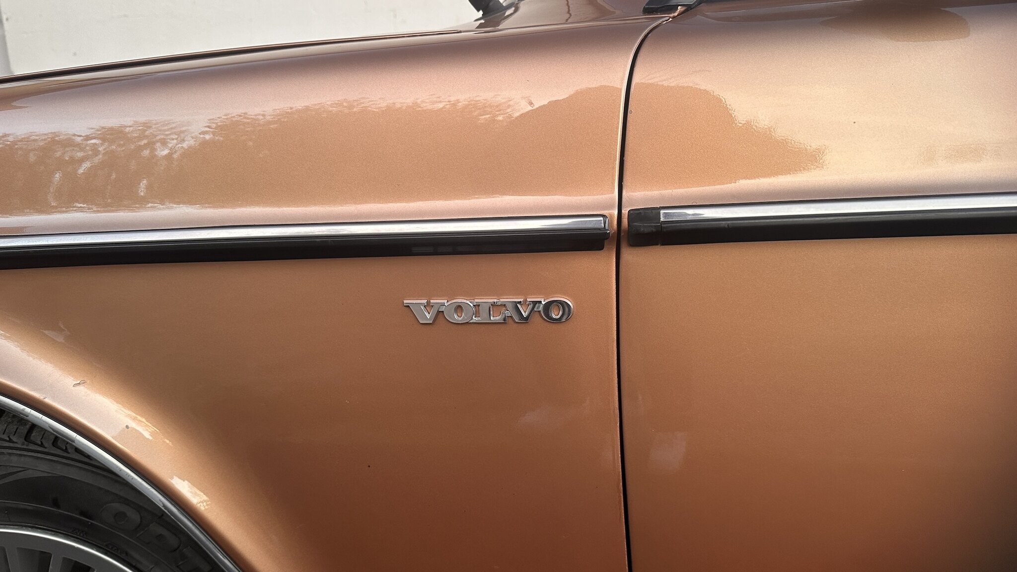 Exteriörbild på 1981 Volvo 244 GLE D6