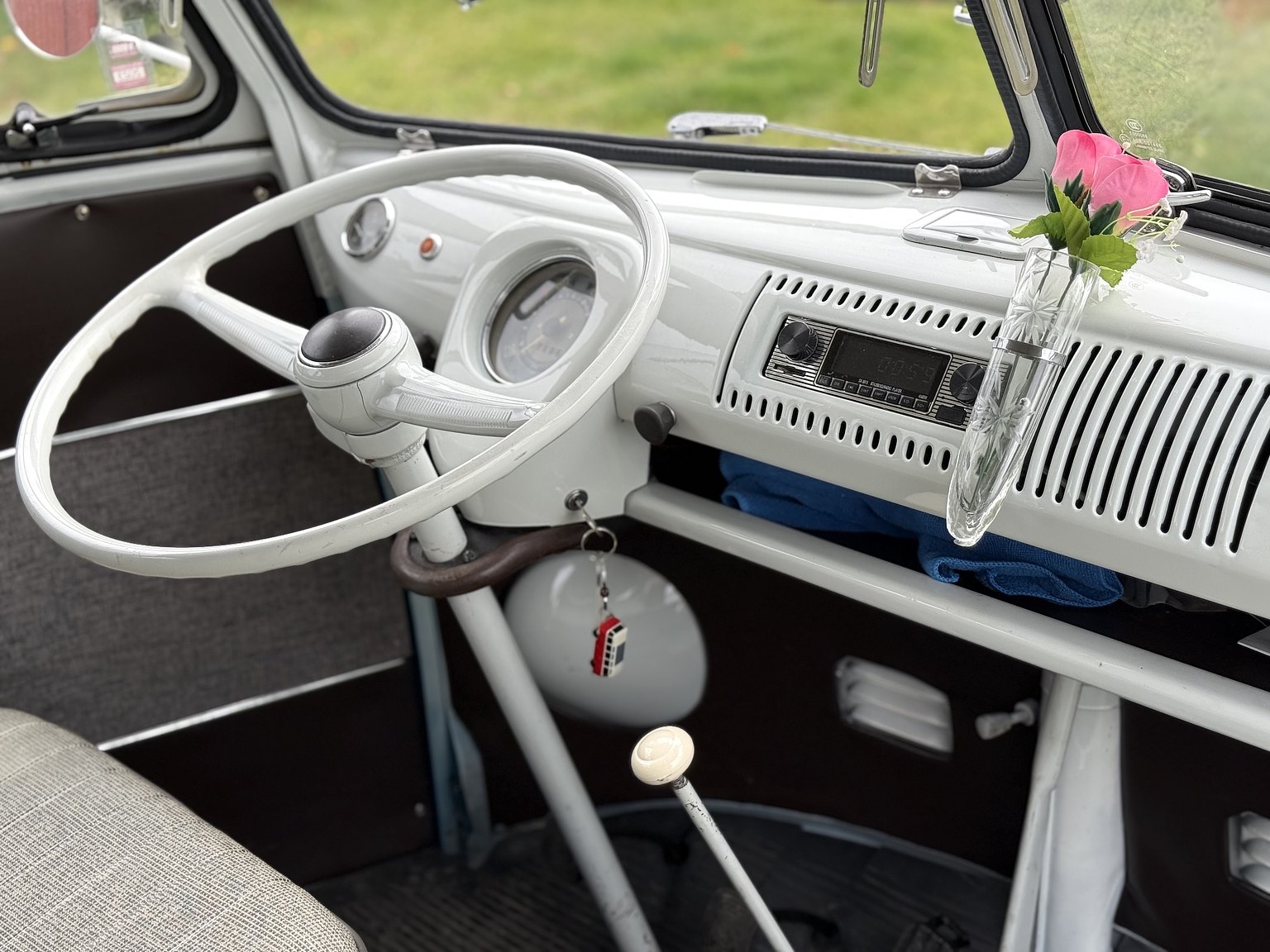 Interiörbild 1967 Volkswagen T1 Kleinbus