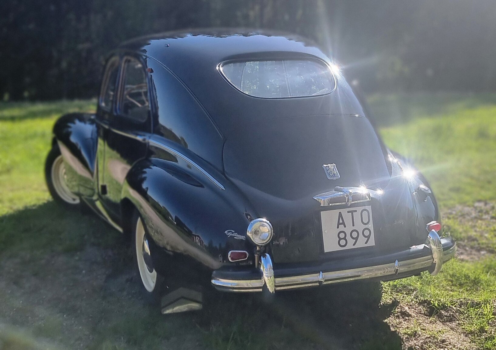 Exterior image of 1951 Peugeot 203 De Luxe