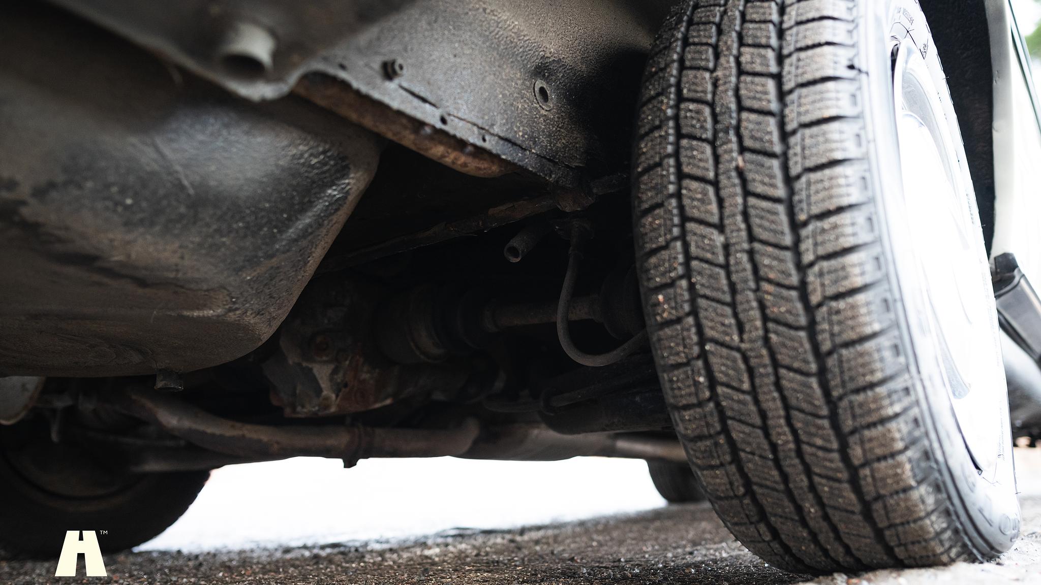 Image of 1985 Mercedes-Benz 200 Series 3  (43) mechanics