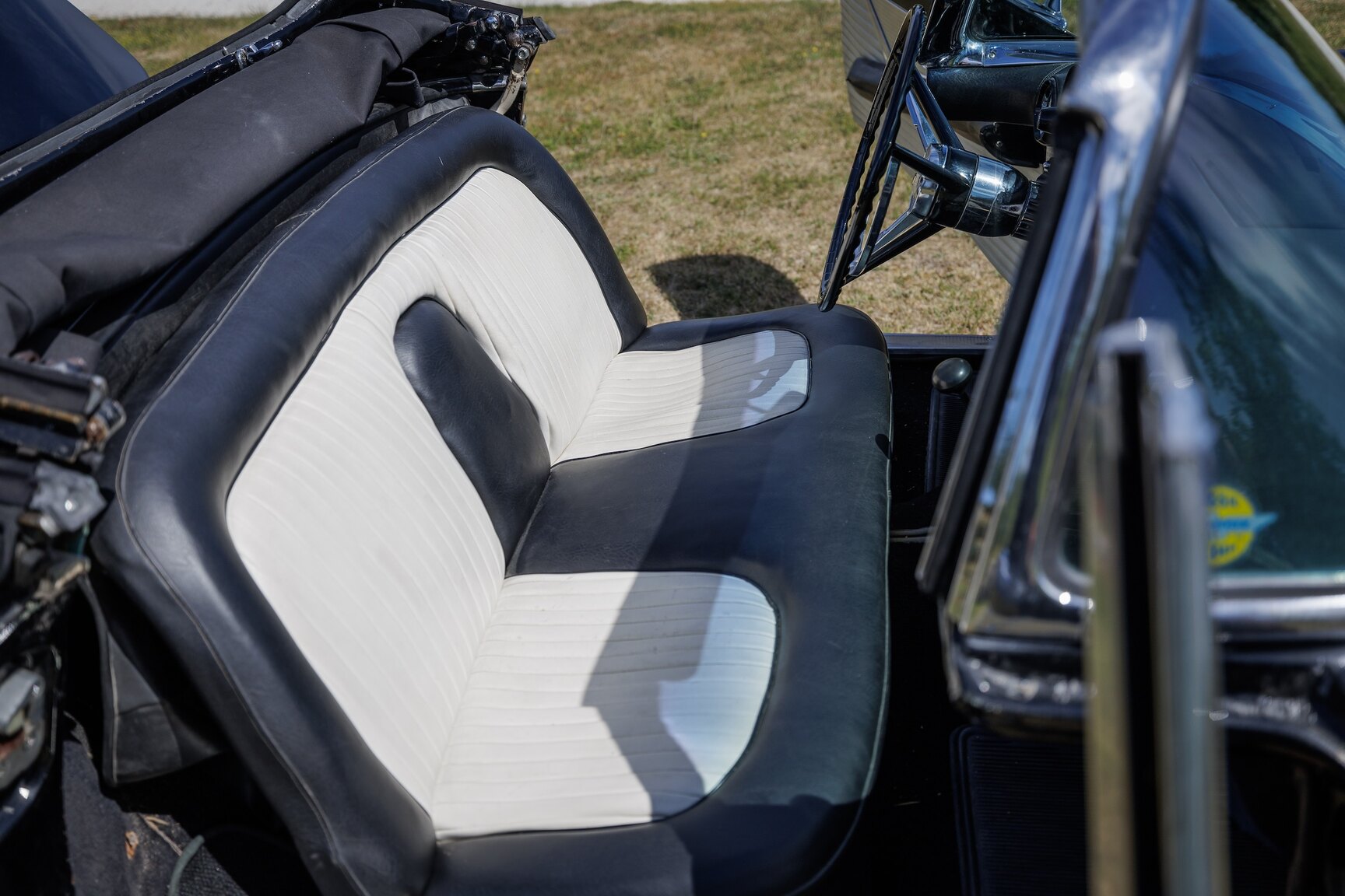 Innenraumfoto von 1956 Ford Thunderbird