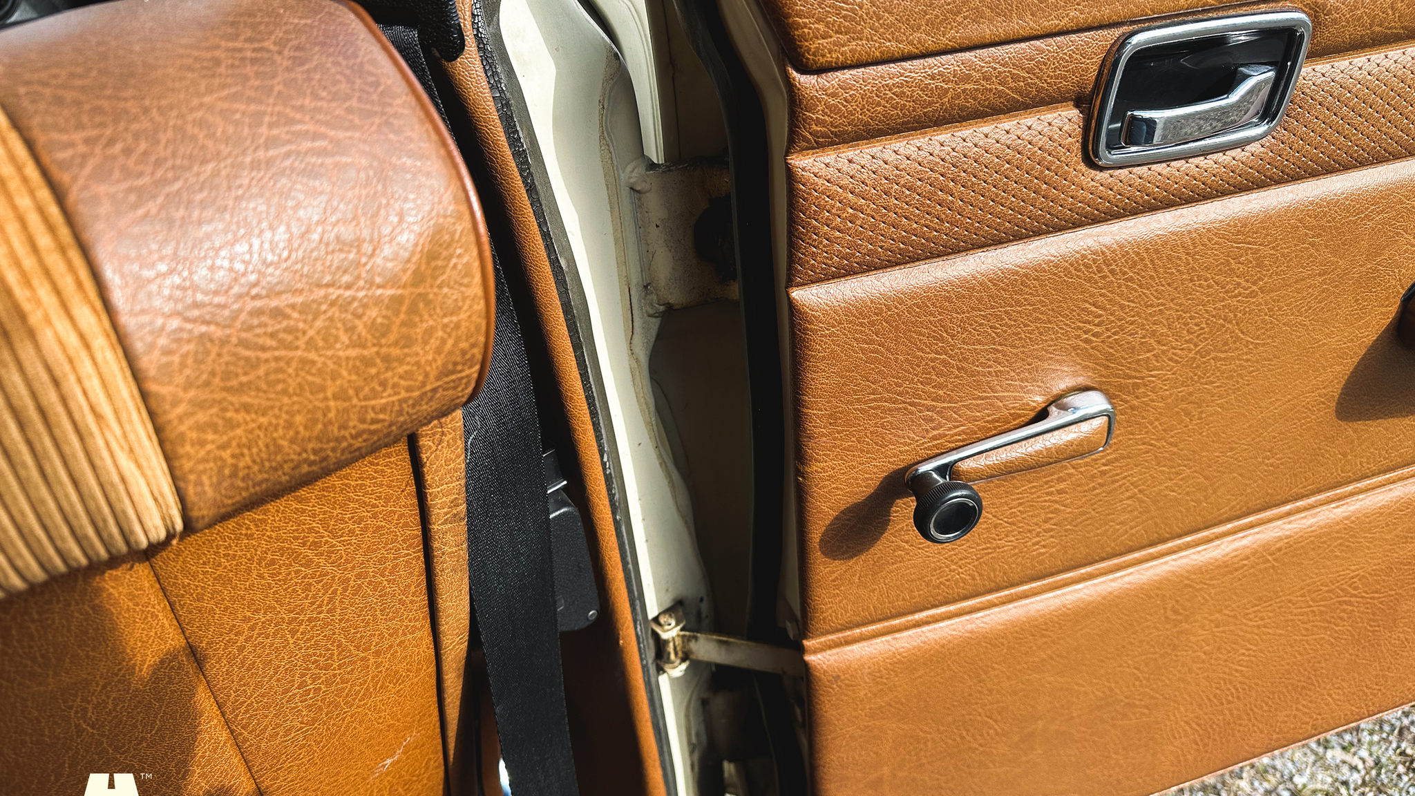Interiörbild 1972 Mercedes-Benz 200
