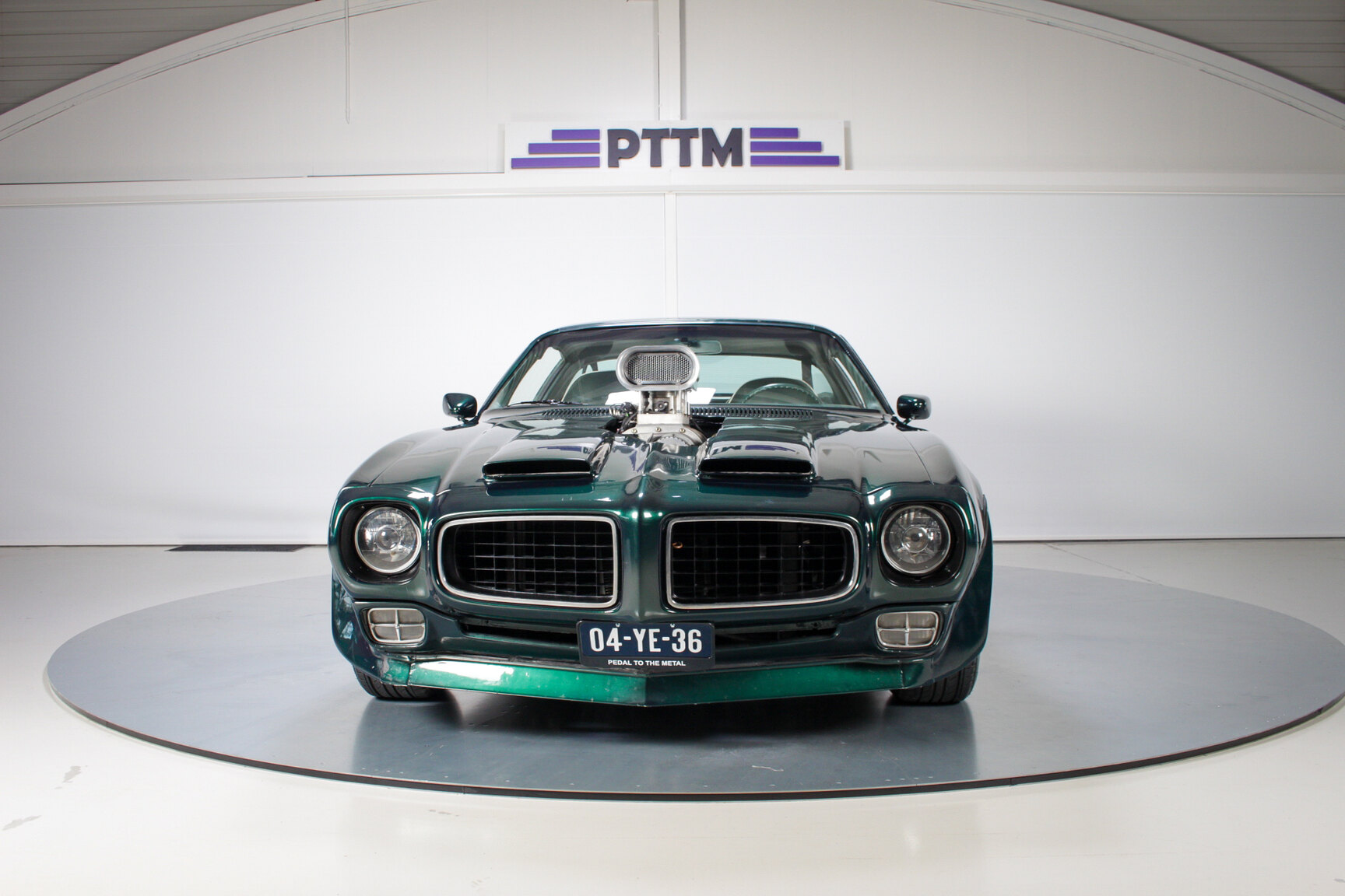 Exterior image of 1975 Pontiac Firebird Formula