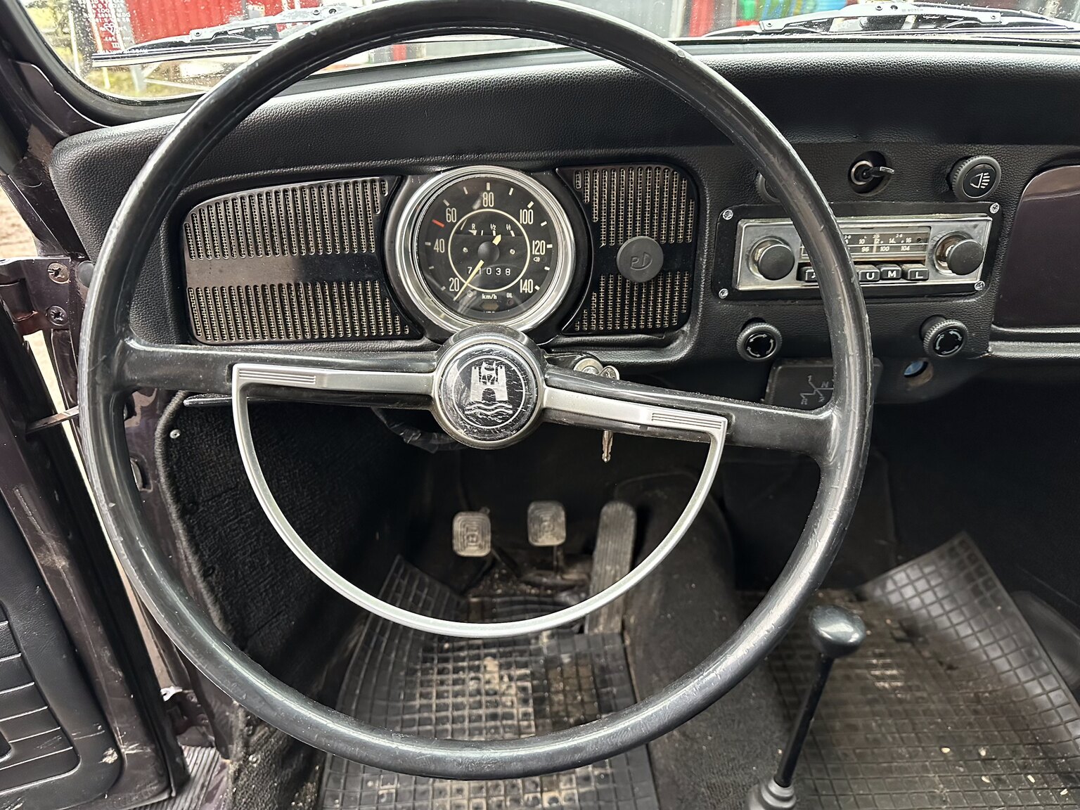 Innenraumfoto von 1968 Volkswagen Beetle 1500 Cabriolet