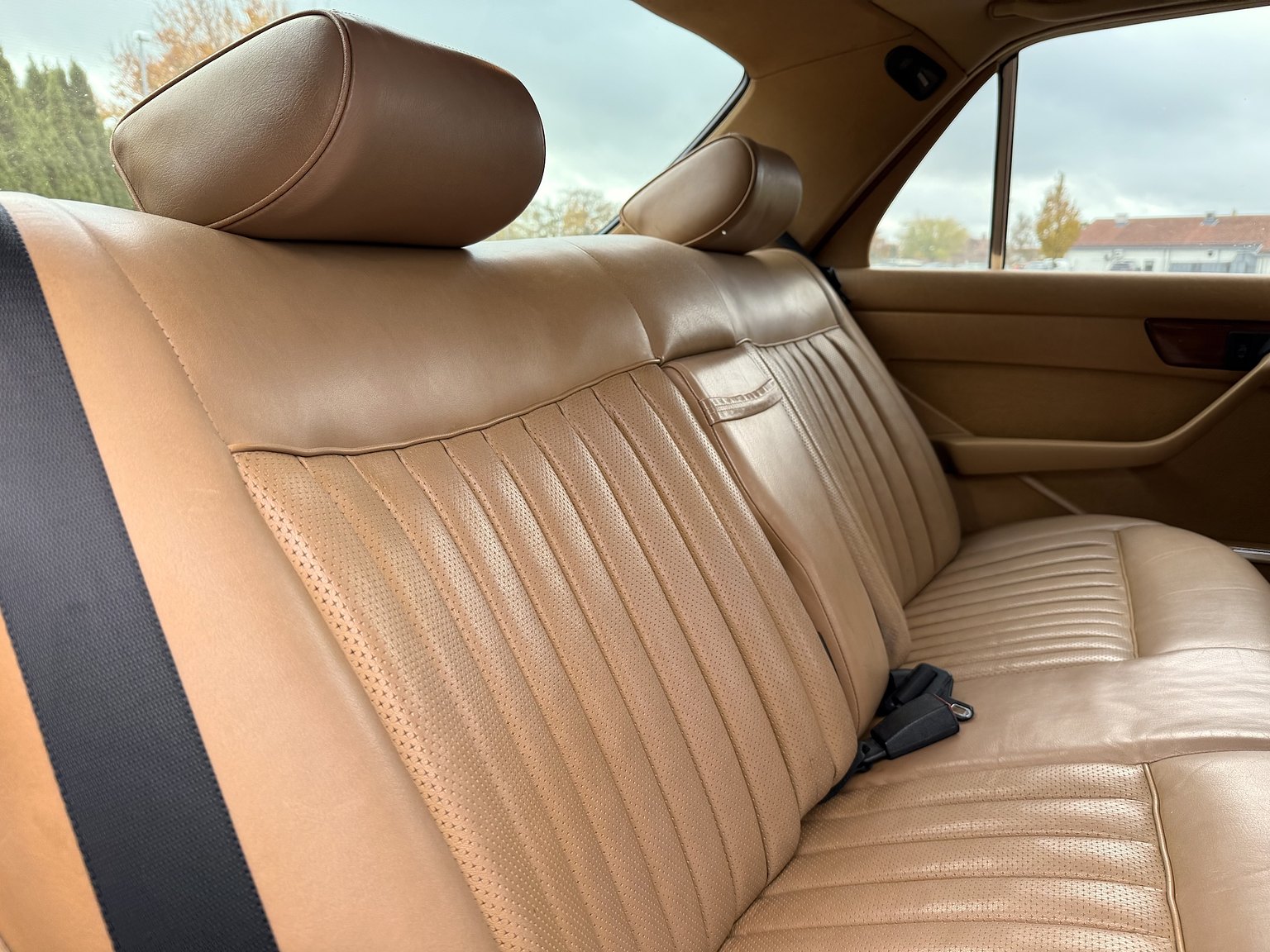 Interiörbild 1987 Mercedes-Benz 300 SE