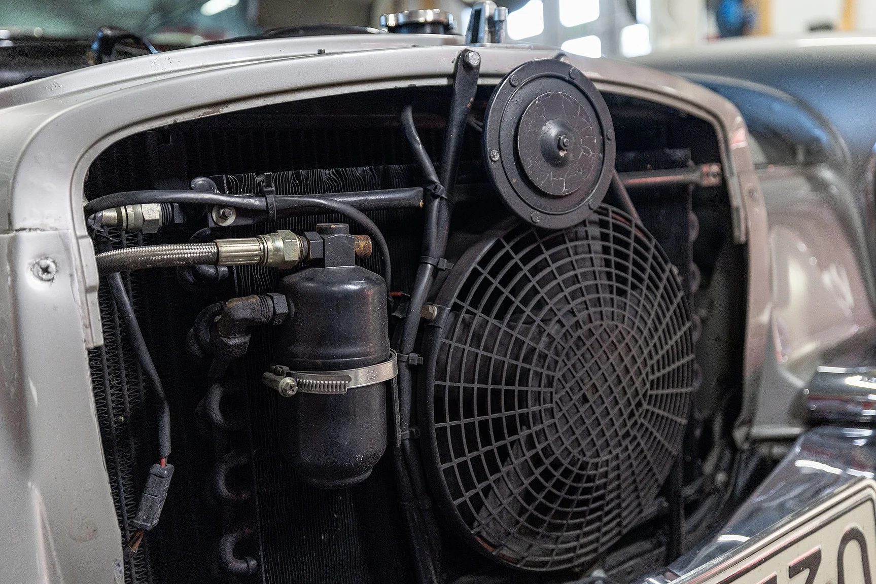 Image of 1970 Mercedes-Benz  280 SE 3.5 Coupé mechanics (16)