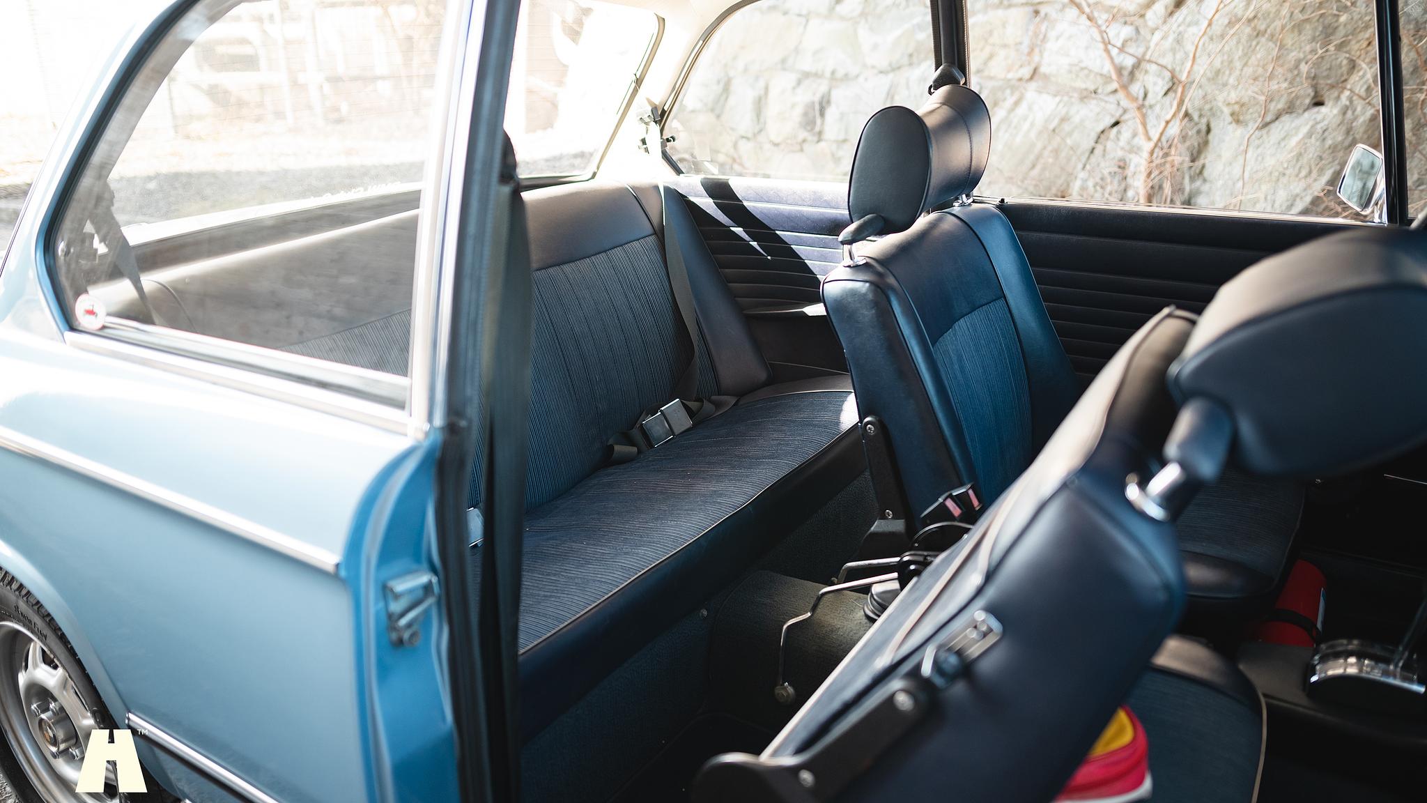 Innenraumfoto von 1974 BMW 2002