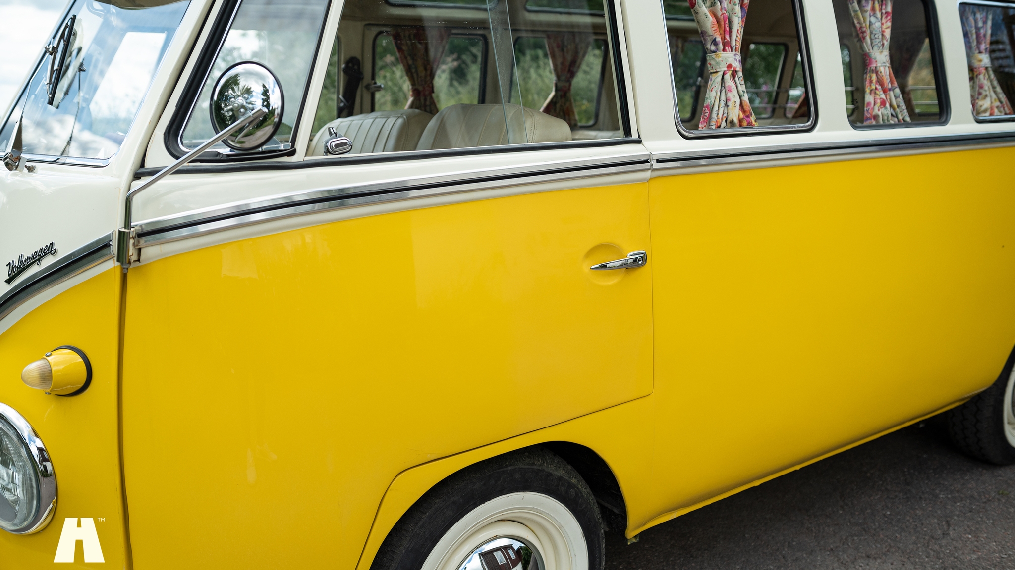 Exteriörbild på 1974 Volkswagen T1 Split Window  