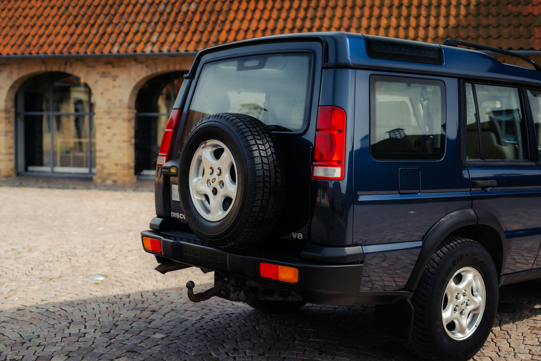 Exteriörbild på 1999 Landrover Discovery II V8
