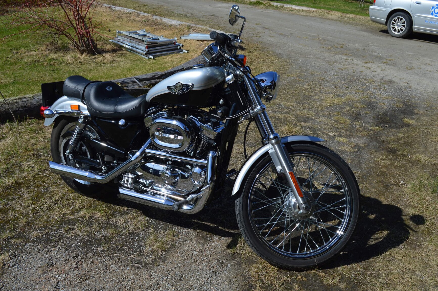 Exteriörbild på 2003 Harley-Davidson XL1200C 100 anniversary