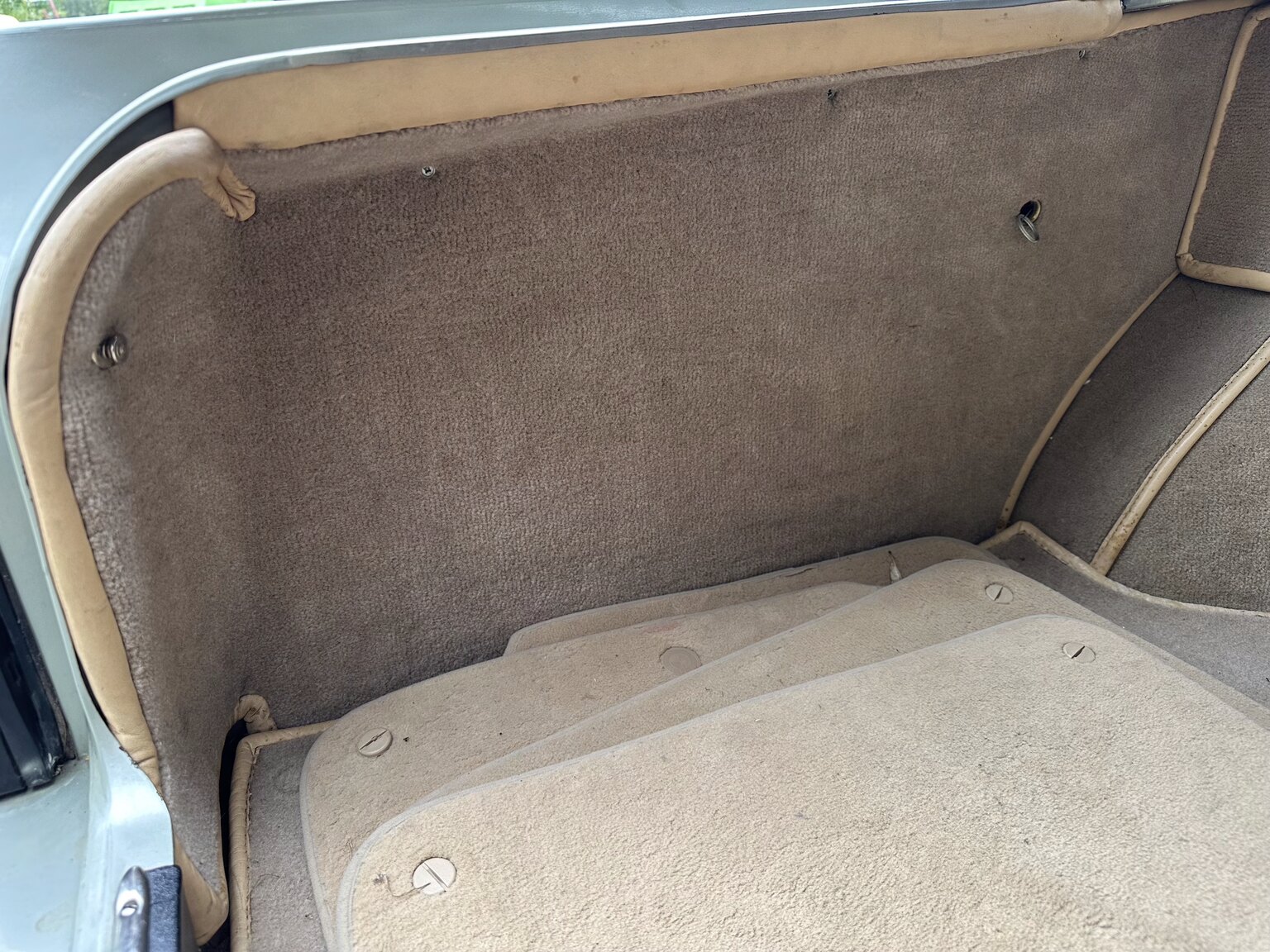 Interior image of 1982  Rolls Royce Silver Spirit