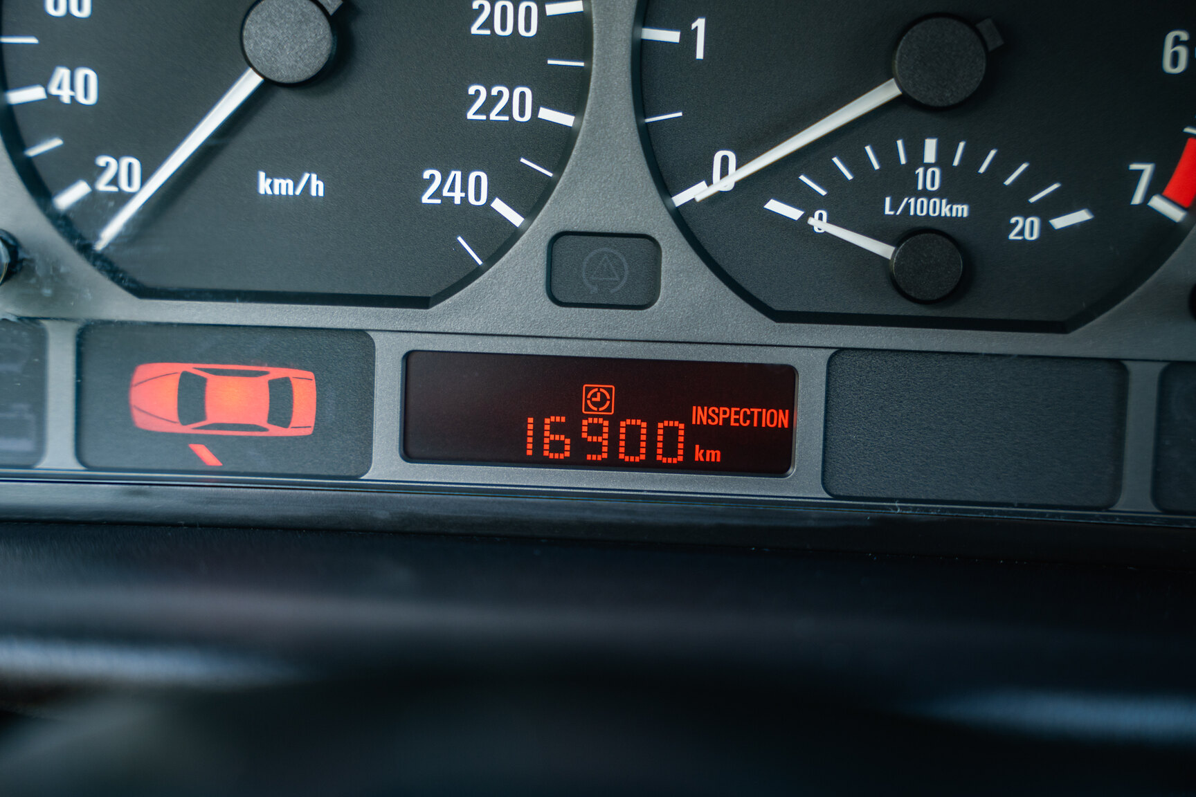 Interiörbild 2003 BMW 320i Touring