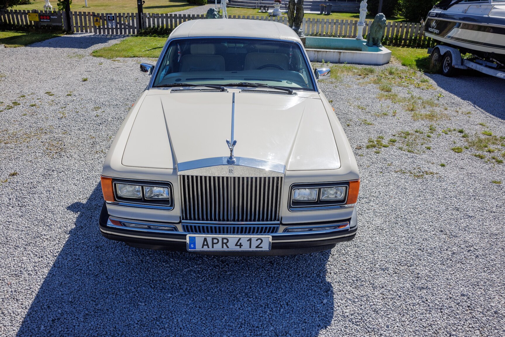 Exterior image of 1991 Rolls Royce Silver Spur LWB
