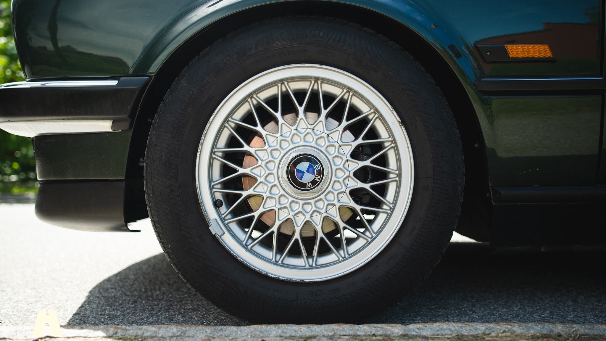 Aussenfoto 1990 BMW 320i Cabrio