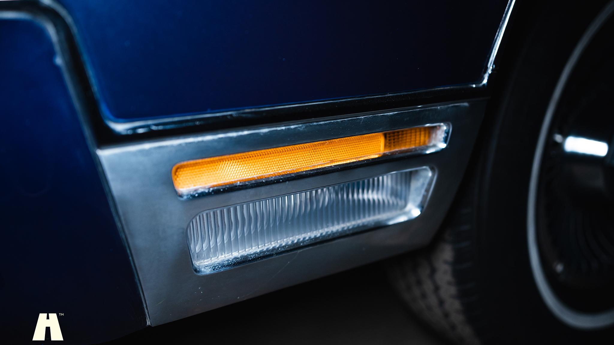 Exteriörbild på 1979 Lincoln Continental (30)