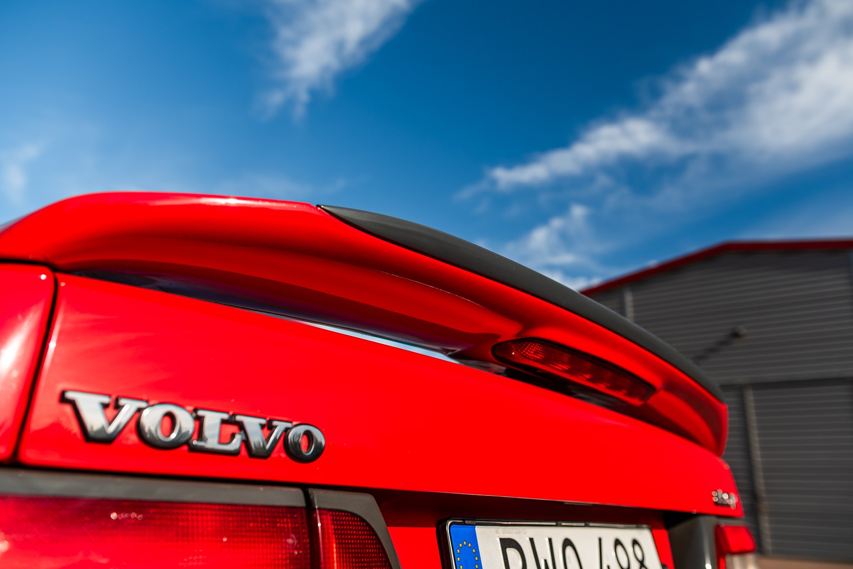 Exterior image of 1996 Volvo 850 R