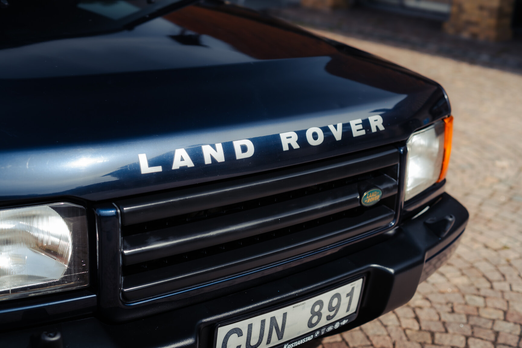 Exteriörbild på 1999 Landrover Discovery II V8