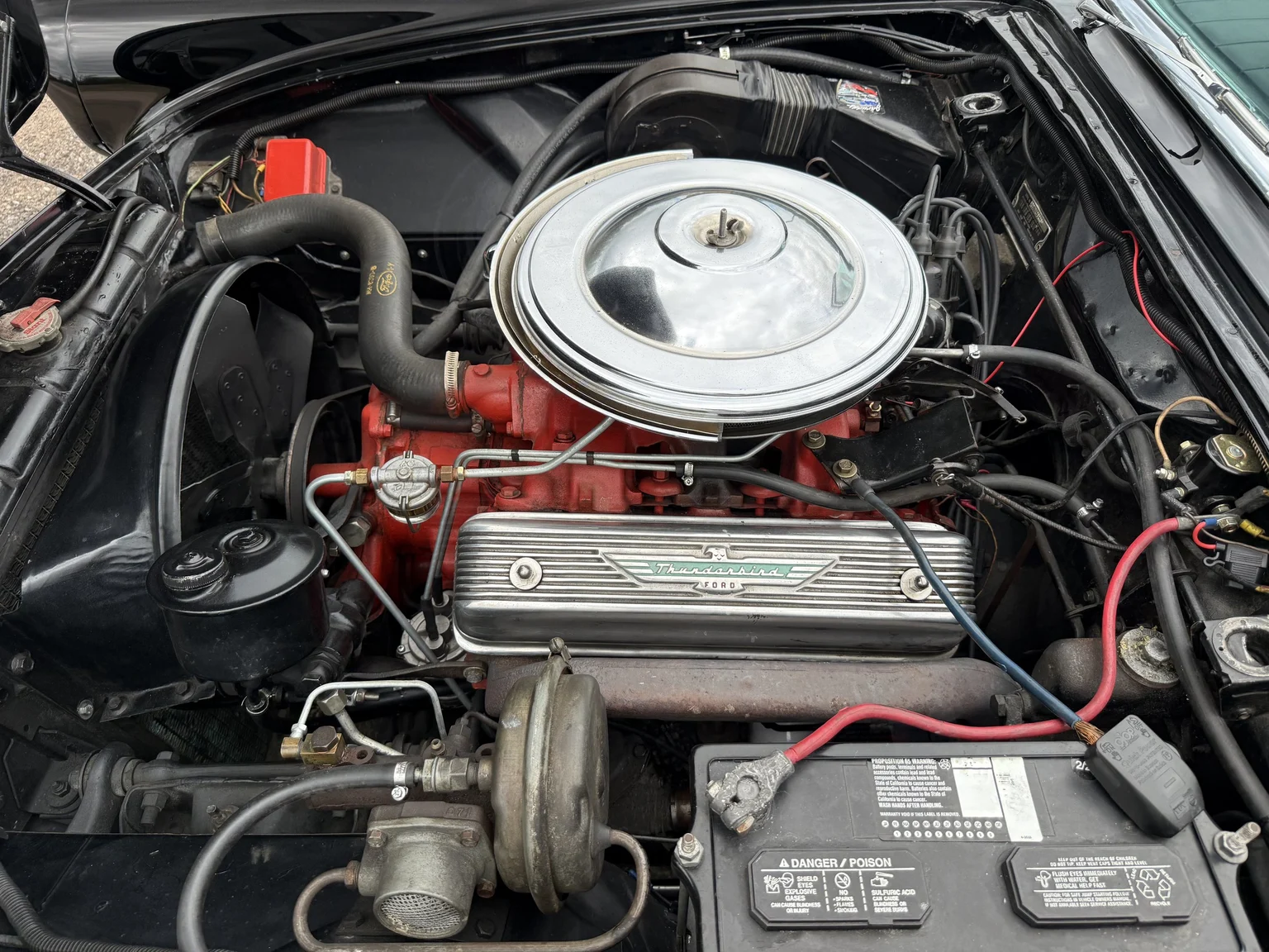 Image of 1957 Ford Thunderbird mechanics (2)
