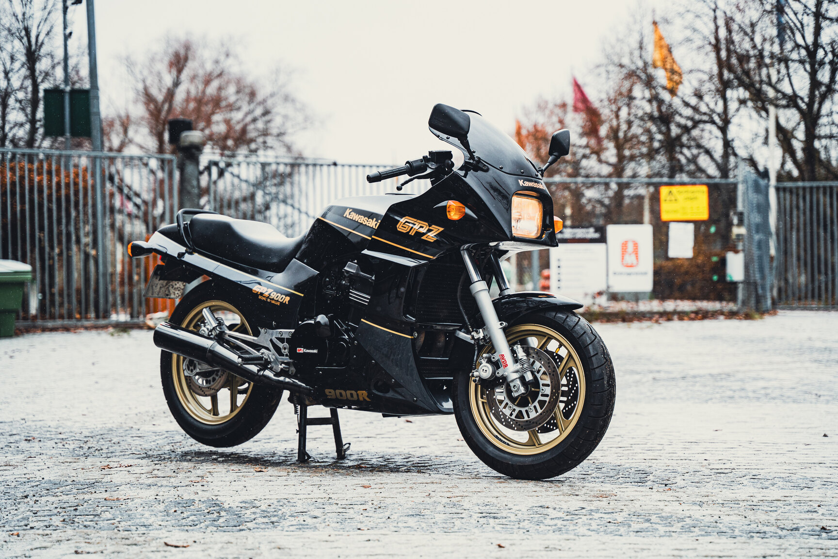 Exteriörbild på 1990 Kawasaki ZX900R