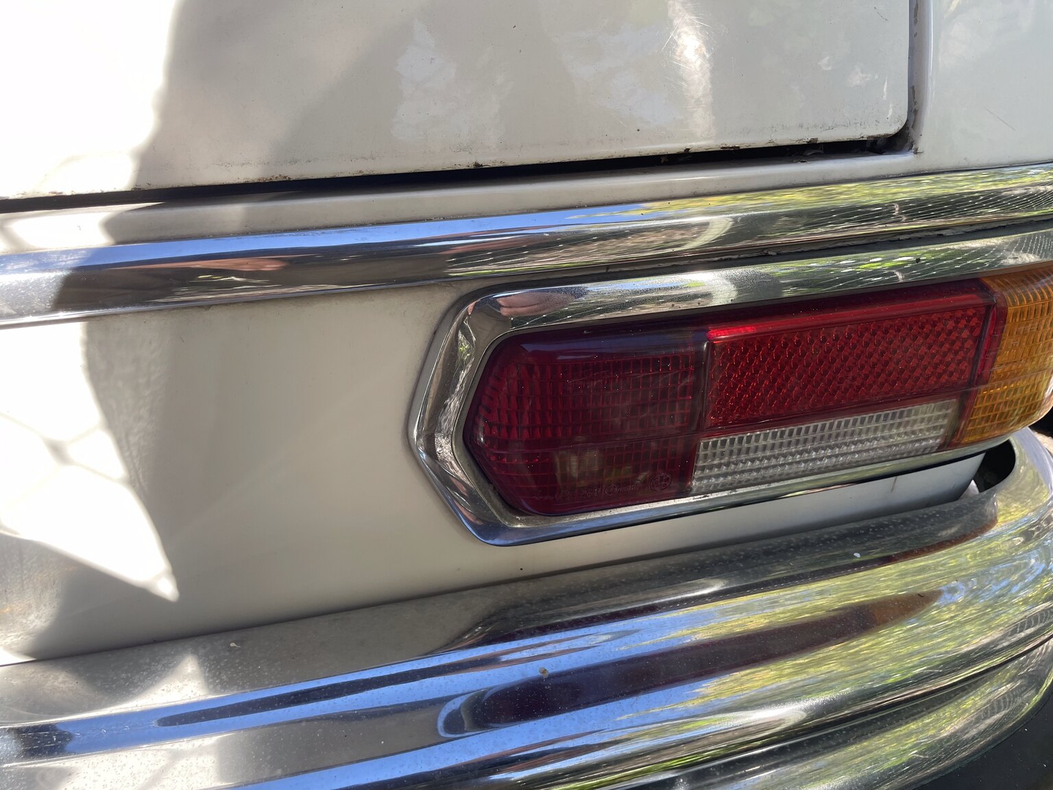 Exterior image of 1966 Mercedes-Benz 250s