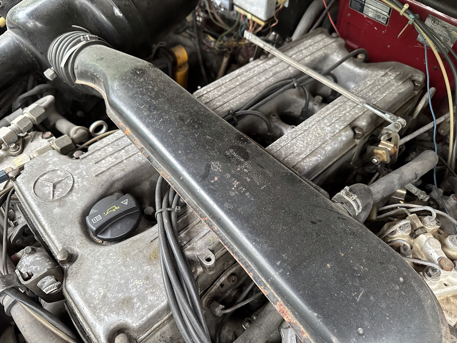 Image of 1986 Mercedes 280 GE mechanics