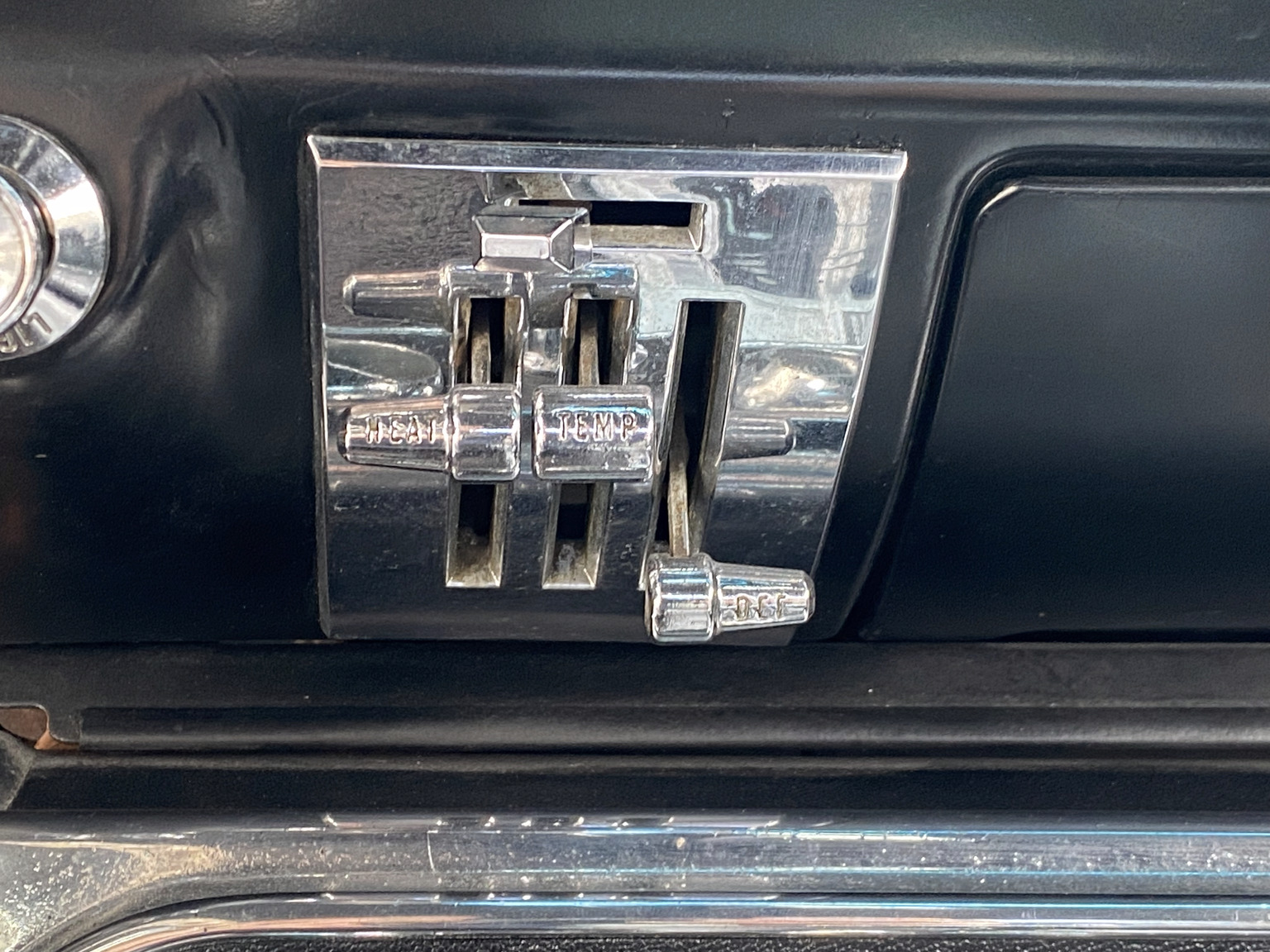 Interior image of 1966 Ford Mustang Fastback GT-clone (23)