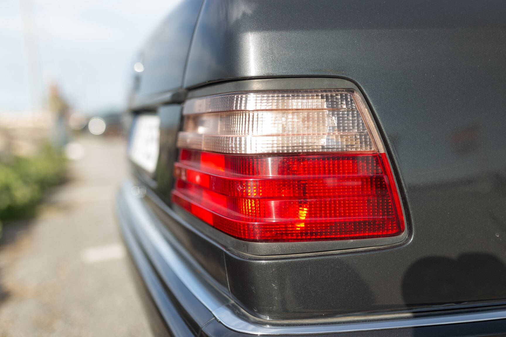 Exterior image of 1993 Mercedes-Benz 300 CE-24 Cabriolet