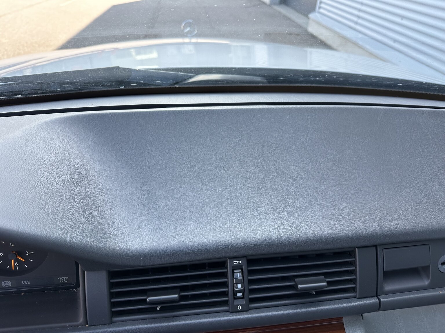 Interior image of 1992 Mercedes-Benz 250D