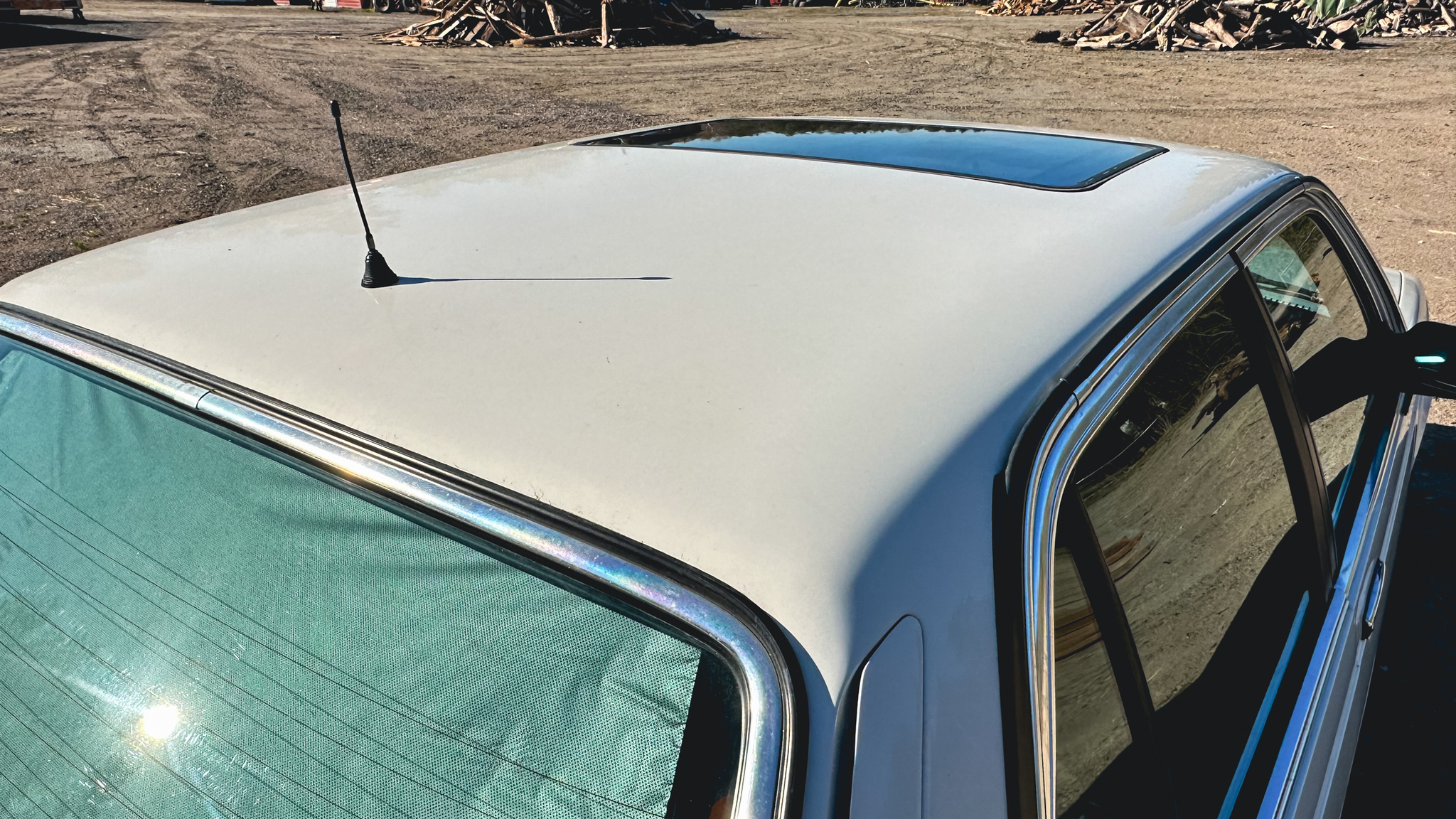 Exteriörbild på 1984 BMW 745i Executive Automat