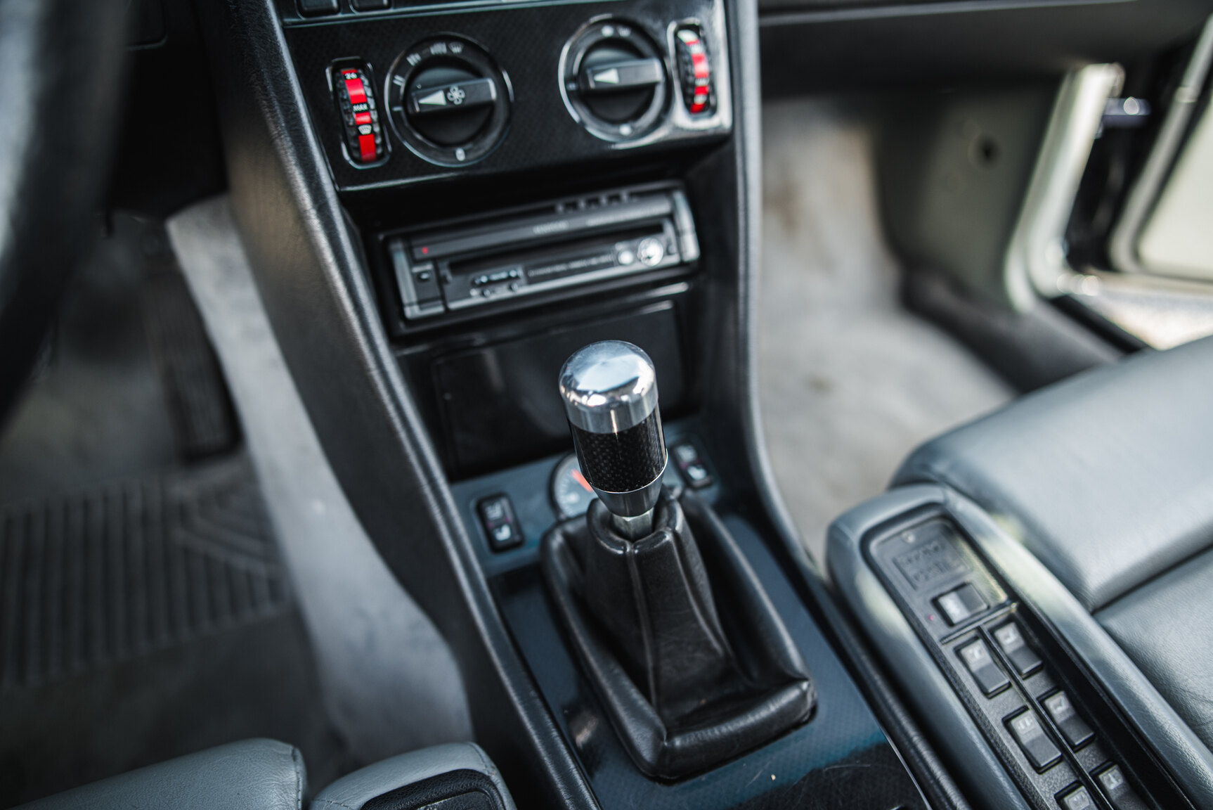 Interior image of 1989 Mercedes-Benz 300 CE Koenig Specials