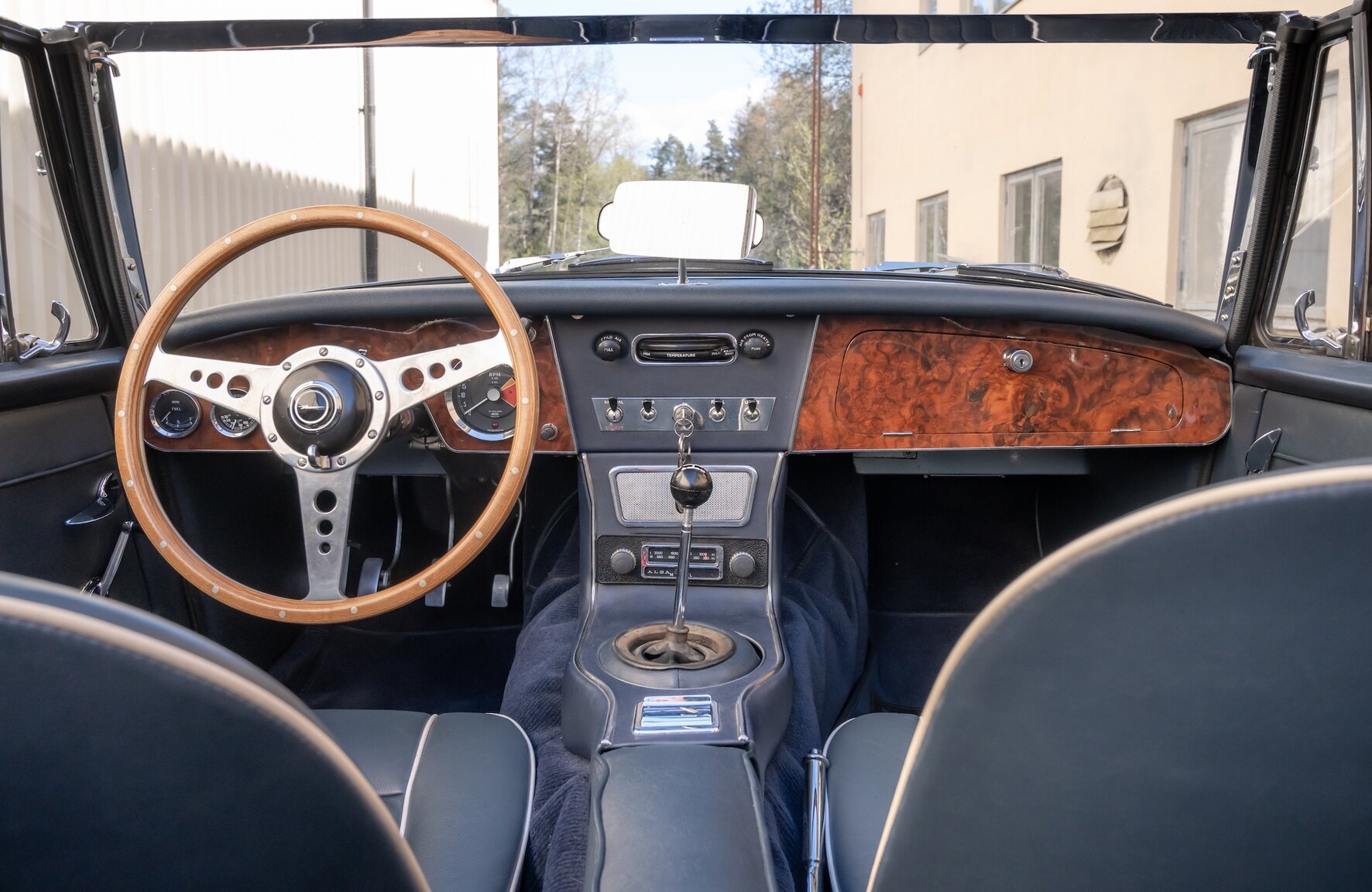 Interior image of 1967 Austin-Healey 3000 MK3 Phase 2