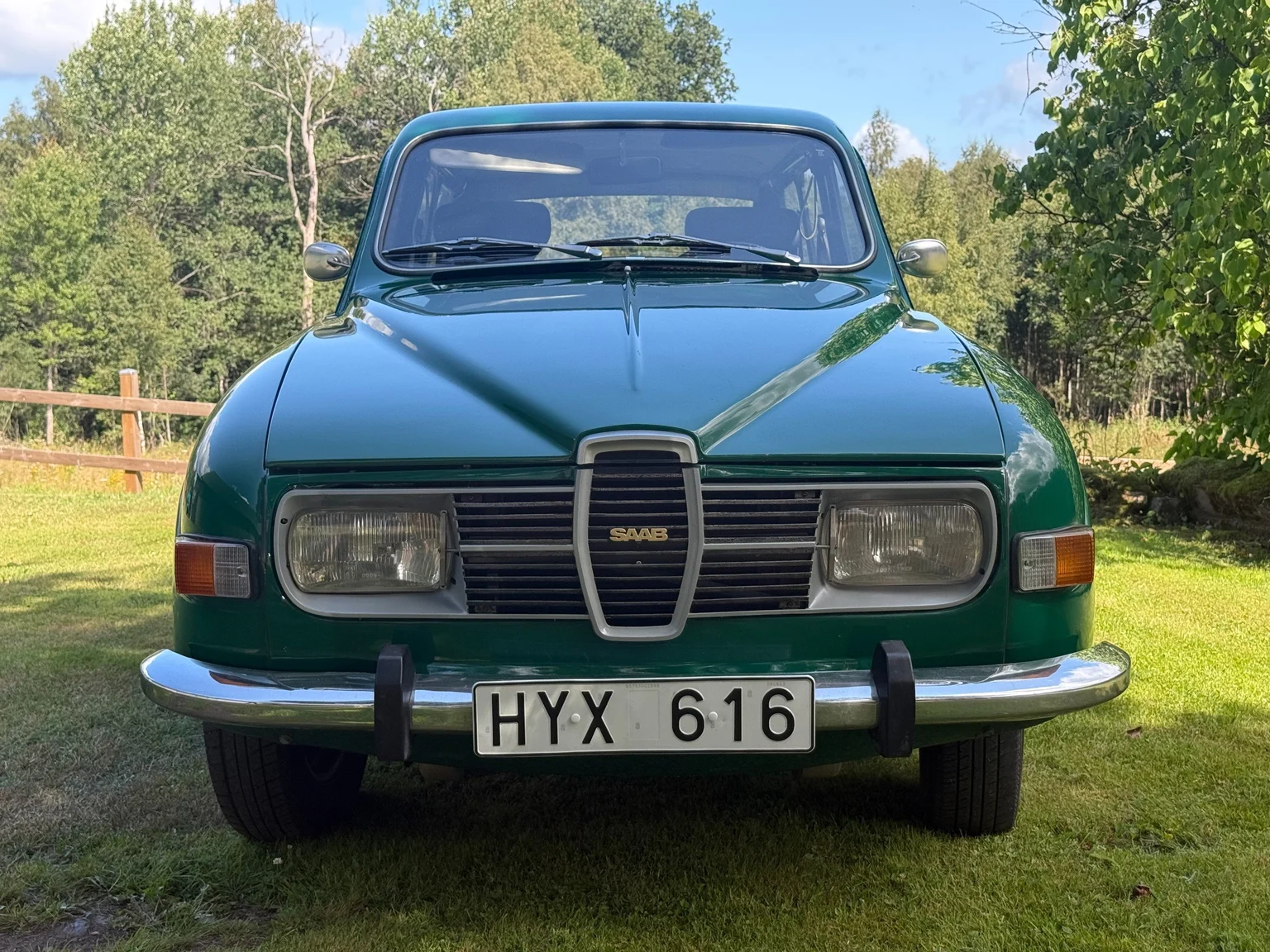 Aussenfoto 1975 Saab 95 V4 kombi - 7-sits (4)