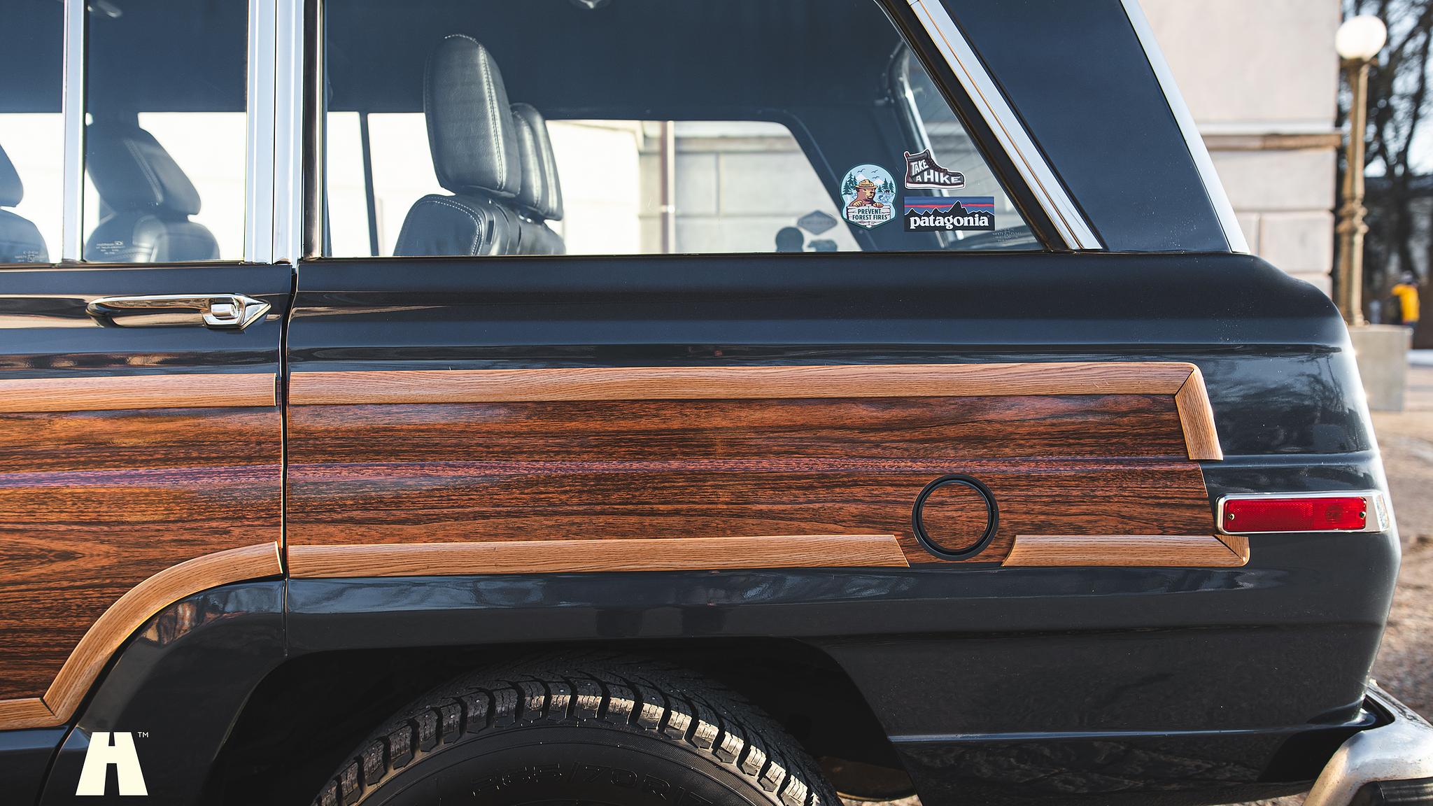 Aussenfoto 2015 Woodland Restomod Grand Wagoneer #002 Euro 6