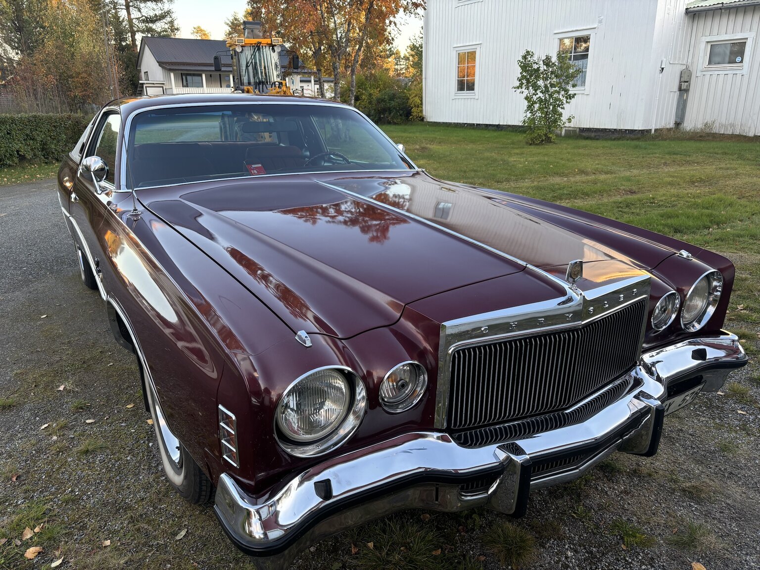 Exterior image of 1976 Chrysler Cordoba